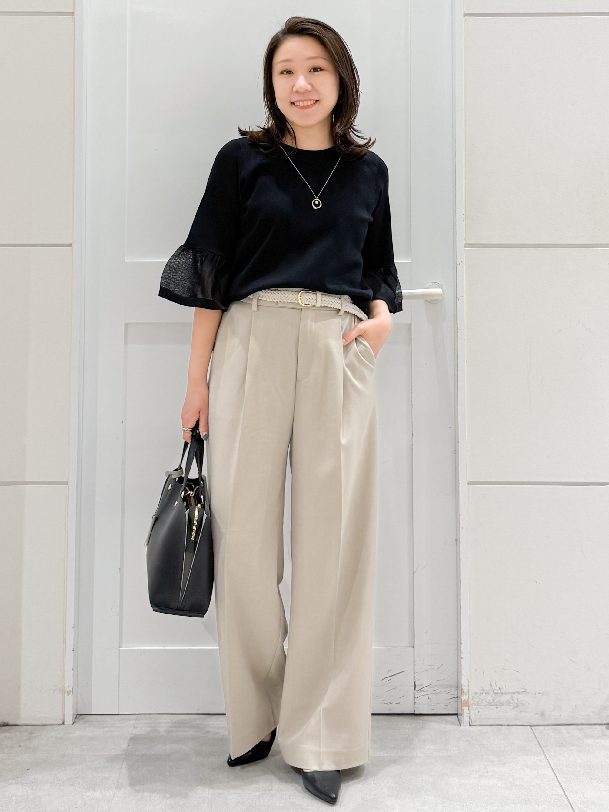 yuka.aさんの「OPAQUE.CLIP｜シアーフレアスリーブニット【洗濯機OK／抗ピル】」を使ったコーディネート