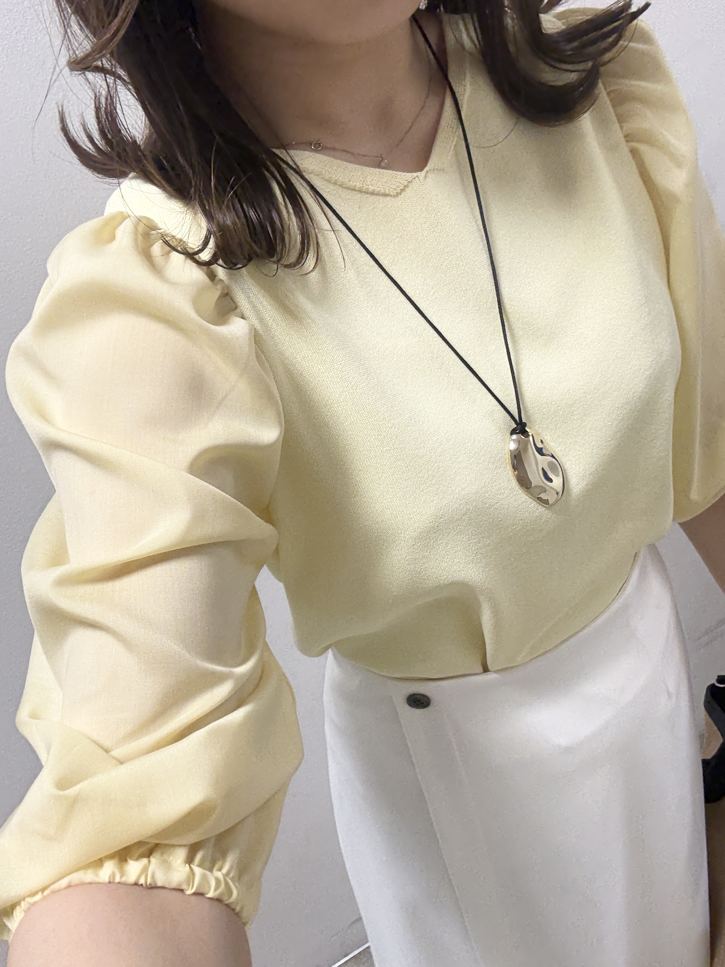 kahoさんの「INDIVI｜【長さ調整自由】ニュアンスモチーフ コードペンダント」を使ったコーディネート