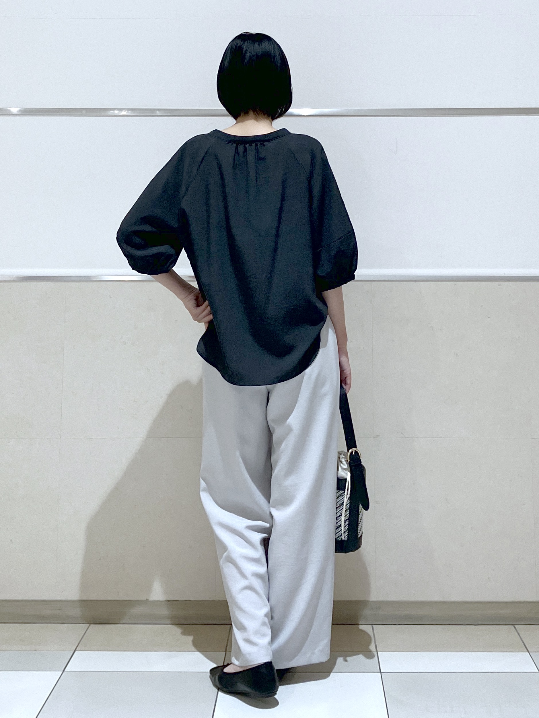 eriko さんの「Dessin｜【洗える】スキッパーライトブラウス」を使ったコーディネート