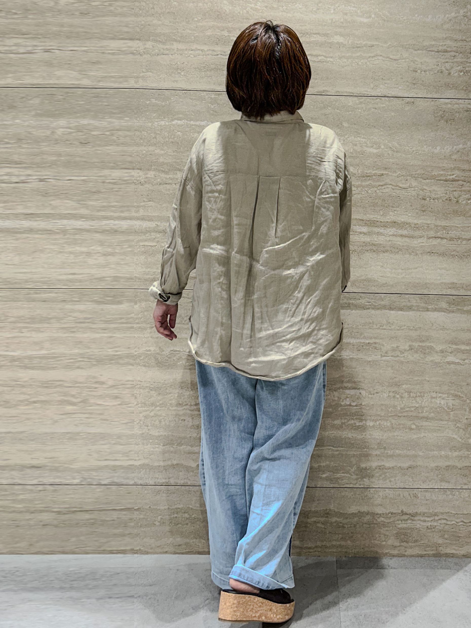 NAMIさんの「OPAQUE.CLIP｜フレンチリネンシャツ／カシュクール【洗濯機OK】《5col》」を使ったコーディネート