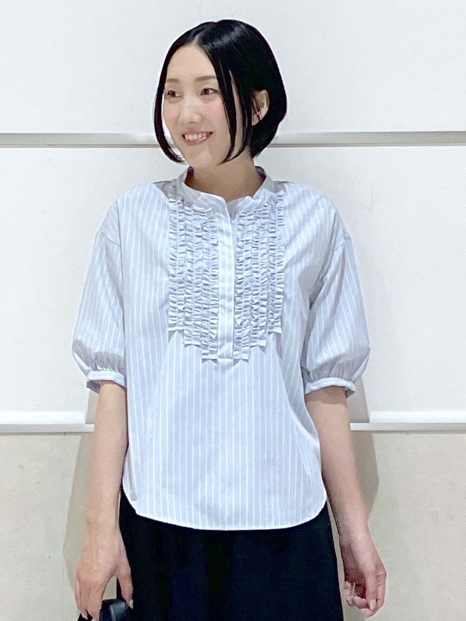 eriko さんの「Dessin｜【着映え/洗える】フロントフリル五分袖ブラウス」を使ったコーディネート