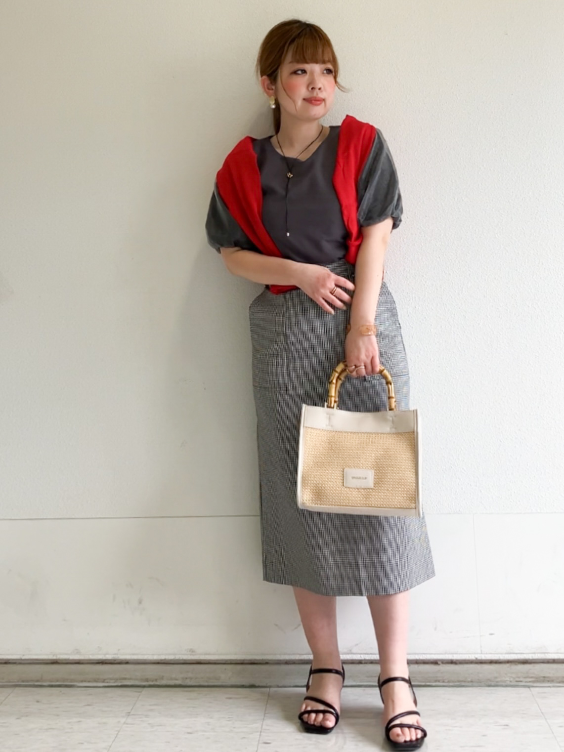 MIPPOさんの「index｜【接触冷感】ビジューボタンカーディガン《抗ピリング／洗濯機OK》」を使ったコーディネート