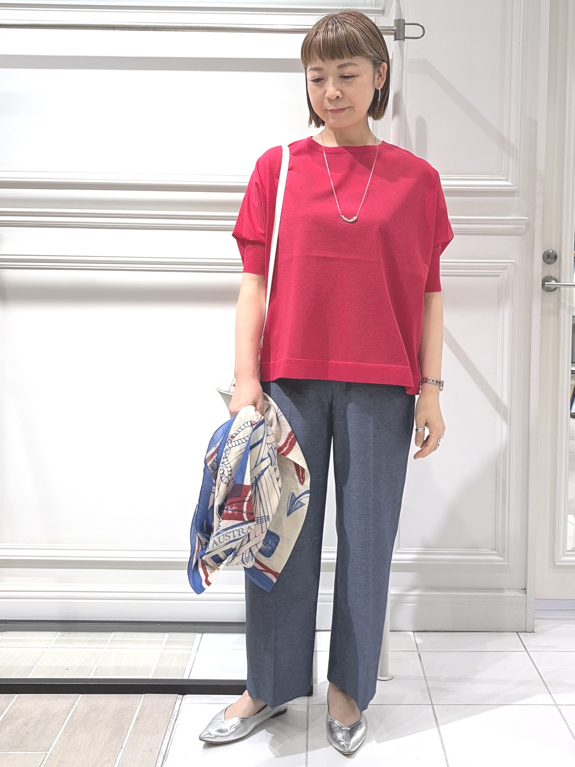 AKKOさんの「UNTITLED｜【アンサンブル可/洗える】シアーレーヨンニット」を使ったコーディネート