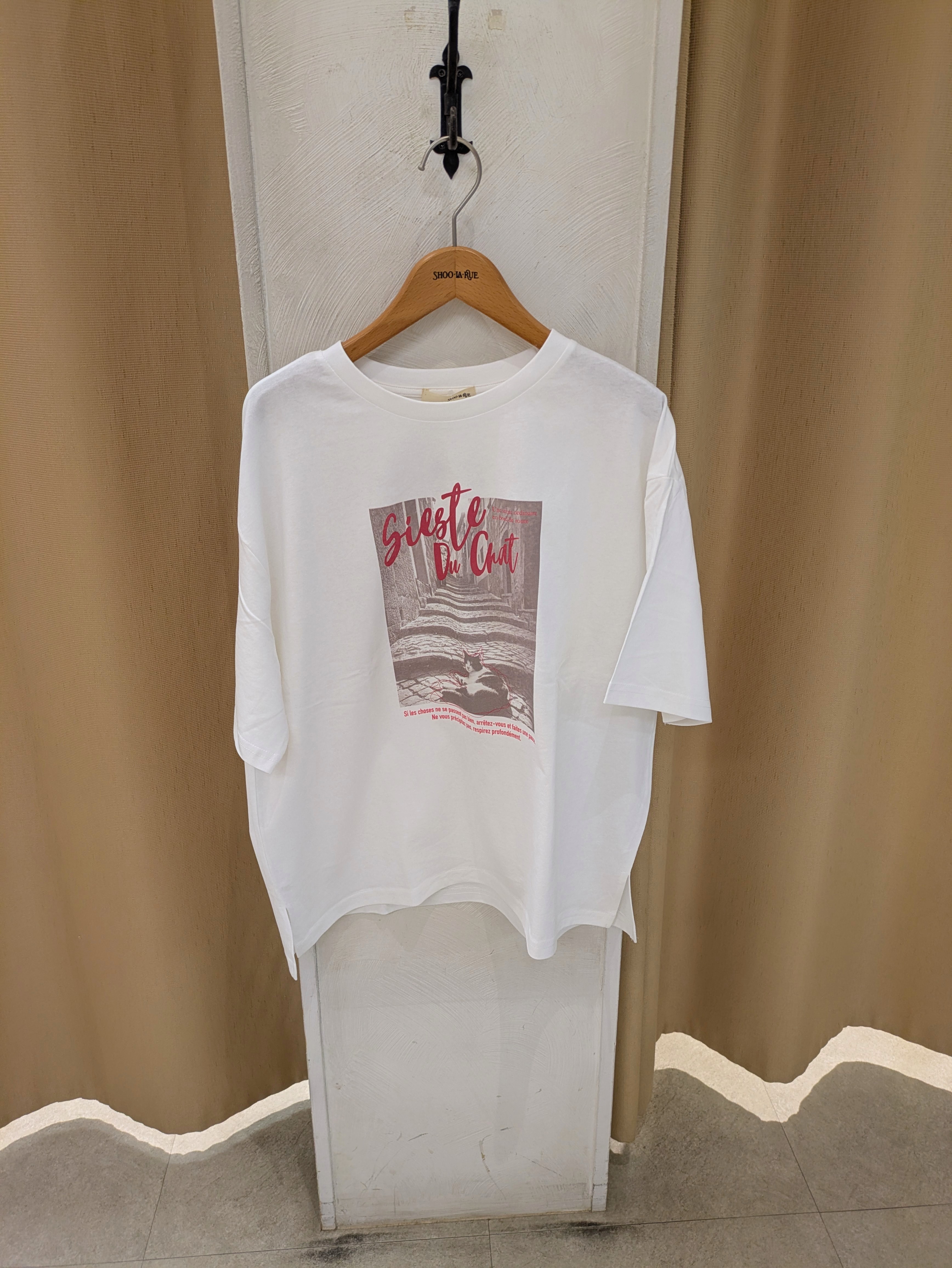 SHIORIさんの「SHOO･LA･RUE｜【綿100%/S-LL/プチプラ】ゆるシルエット シンプルTシャツ」を使ったコーディネート
