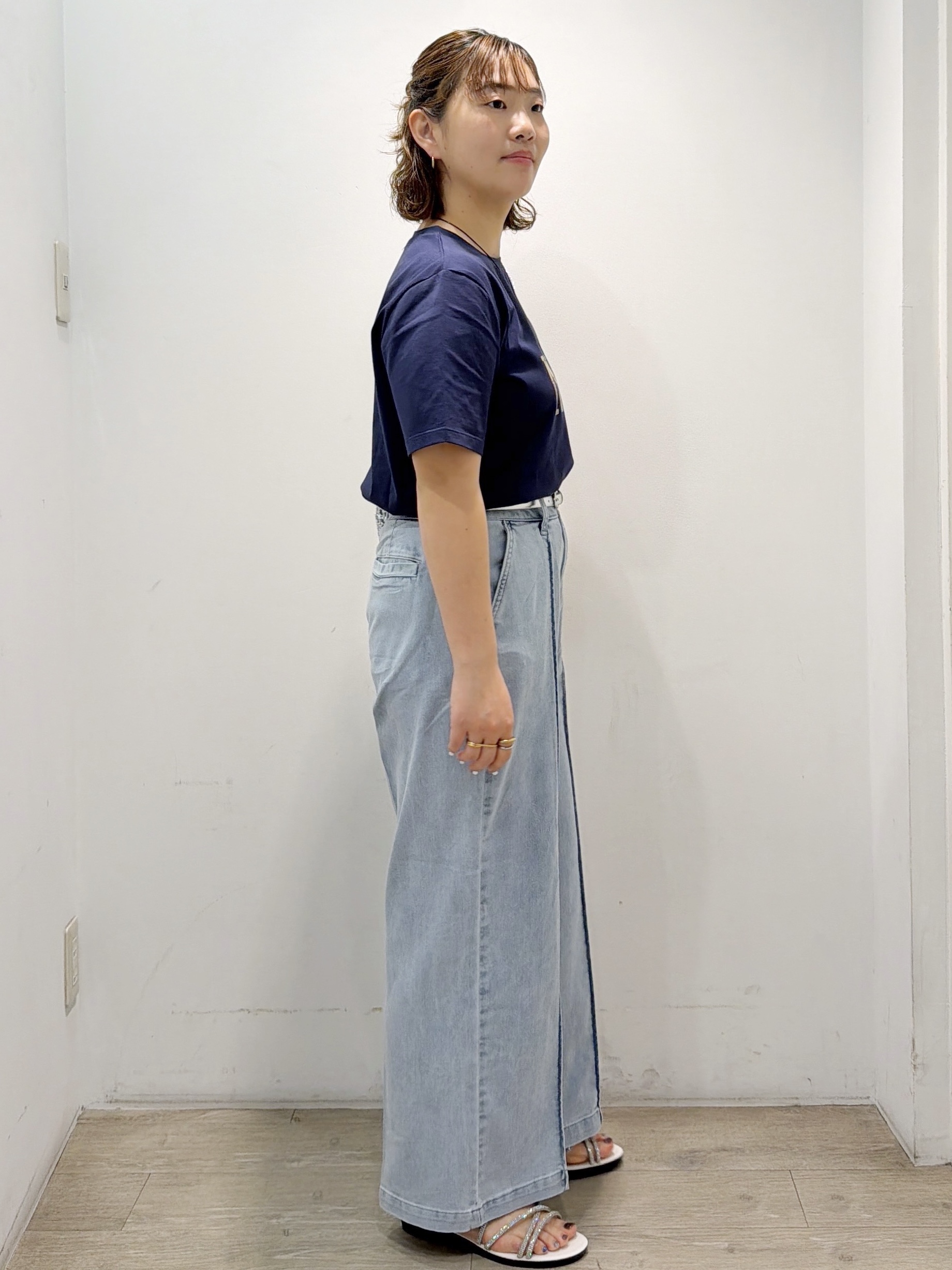 sumicaさんの「OPAQUE.CLIP｜アソートロゴTシャツ【洗濯機OK】」を使ったコーディネート