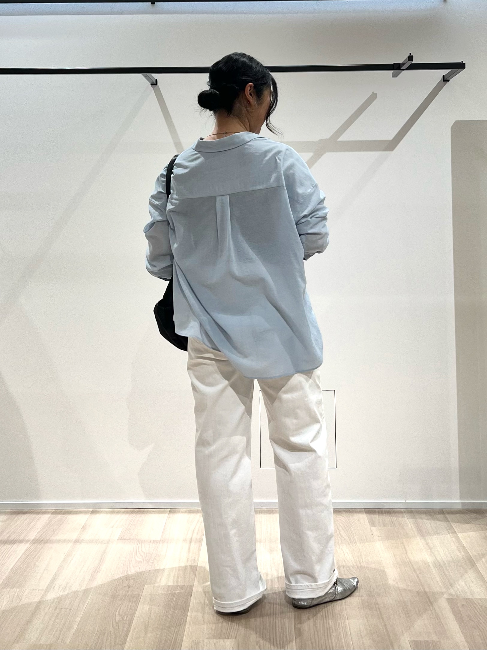 TOMOMIさんの「UNTITLED｜◆【2WAY/マシンウォッシャブル】カシュクールデザインシャツ」を使ったコーディネート