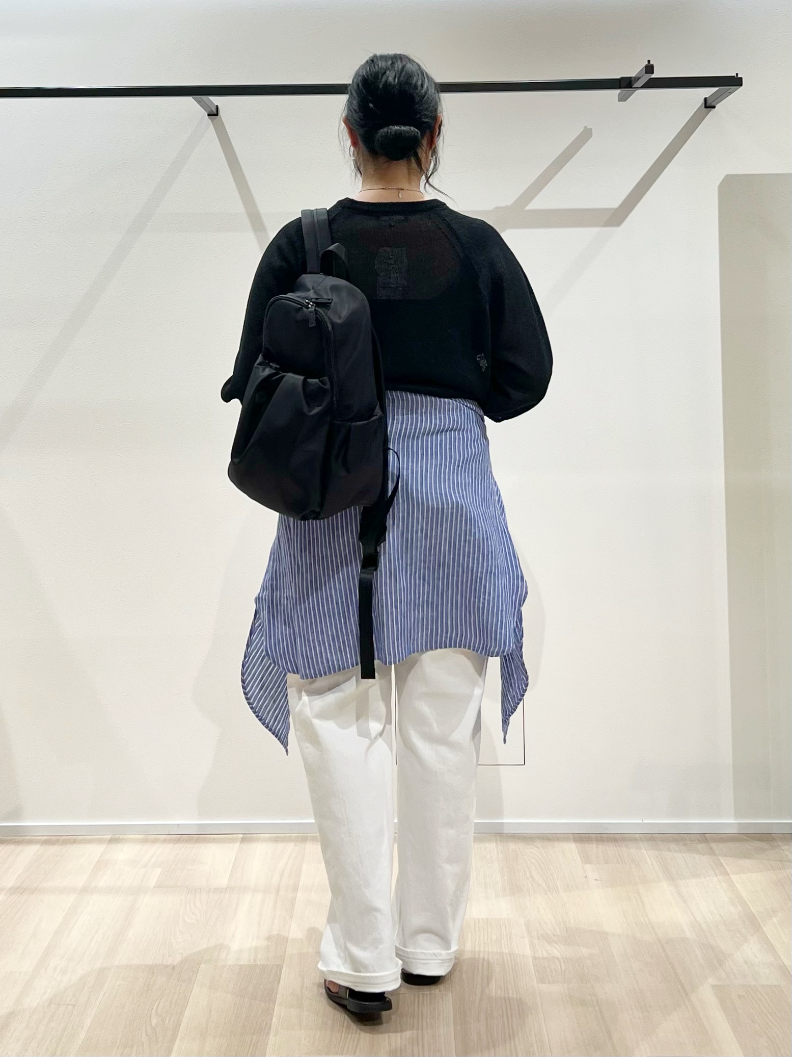 TOMOMIさんの「UNTITLED｜【洗える/ゆったり】クルーネックドライニット」を使ったコーディネート
