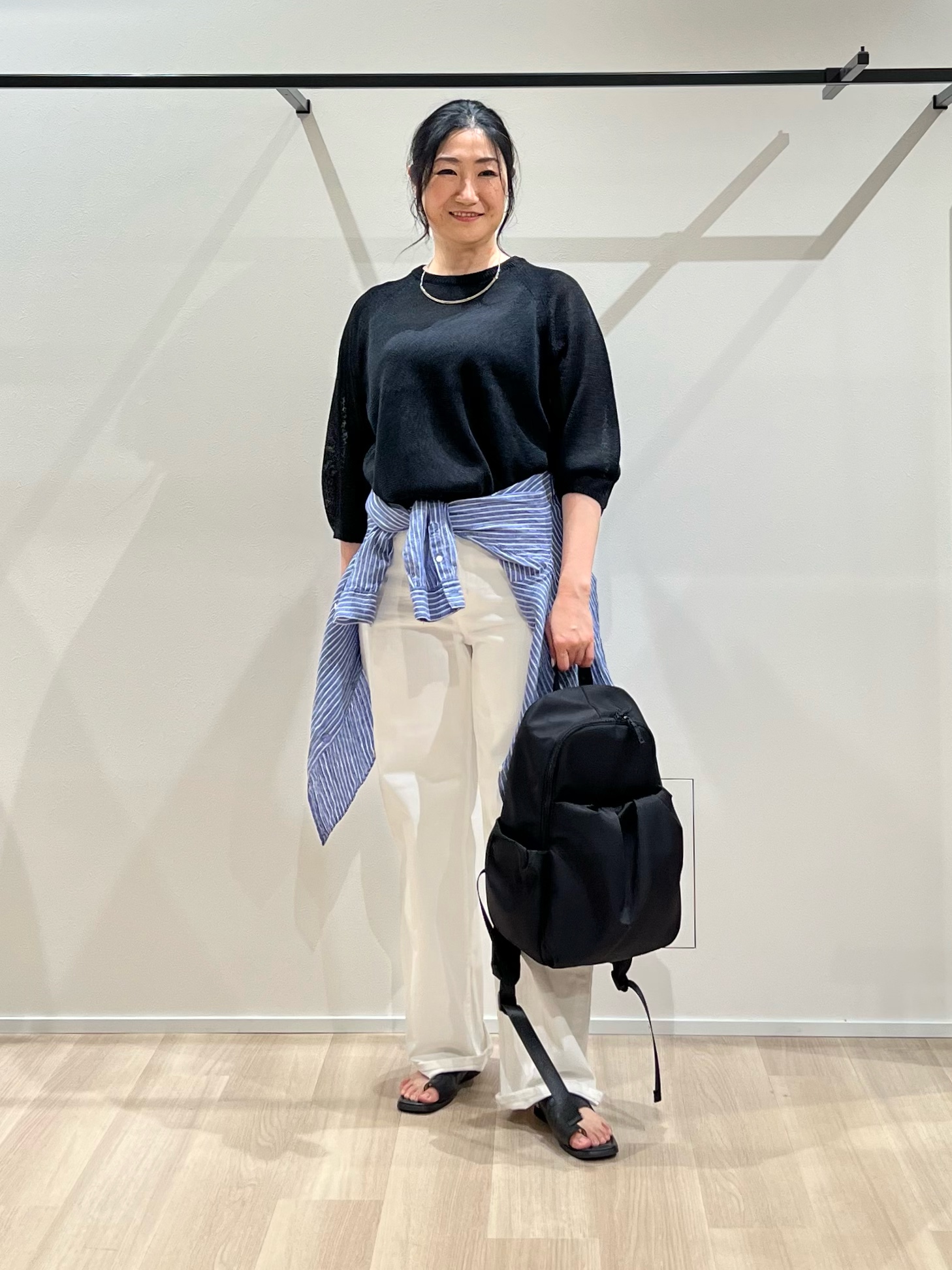 TOMOMIさんの「UNTITLED｜【洗える/ゆったり】クルーネックドライニット」を使ったコーディネート