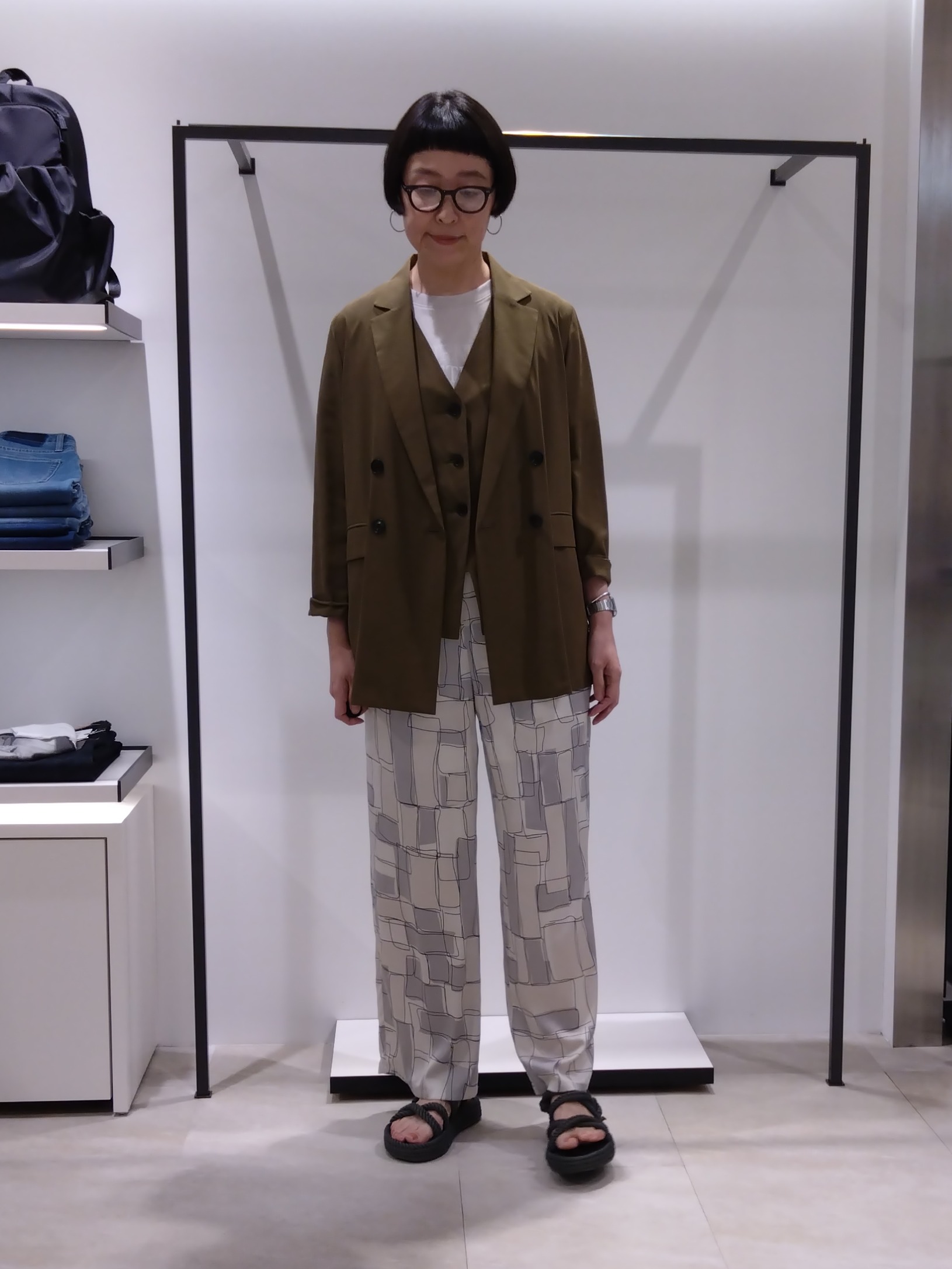 まちこさんの「UNTITLED｜◆【セットアップ可/接触冷感/通気性】ドライシアーダブルジャケット」を使ったコーディネート
