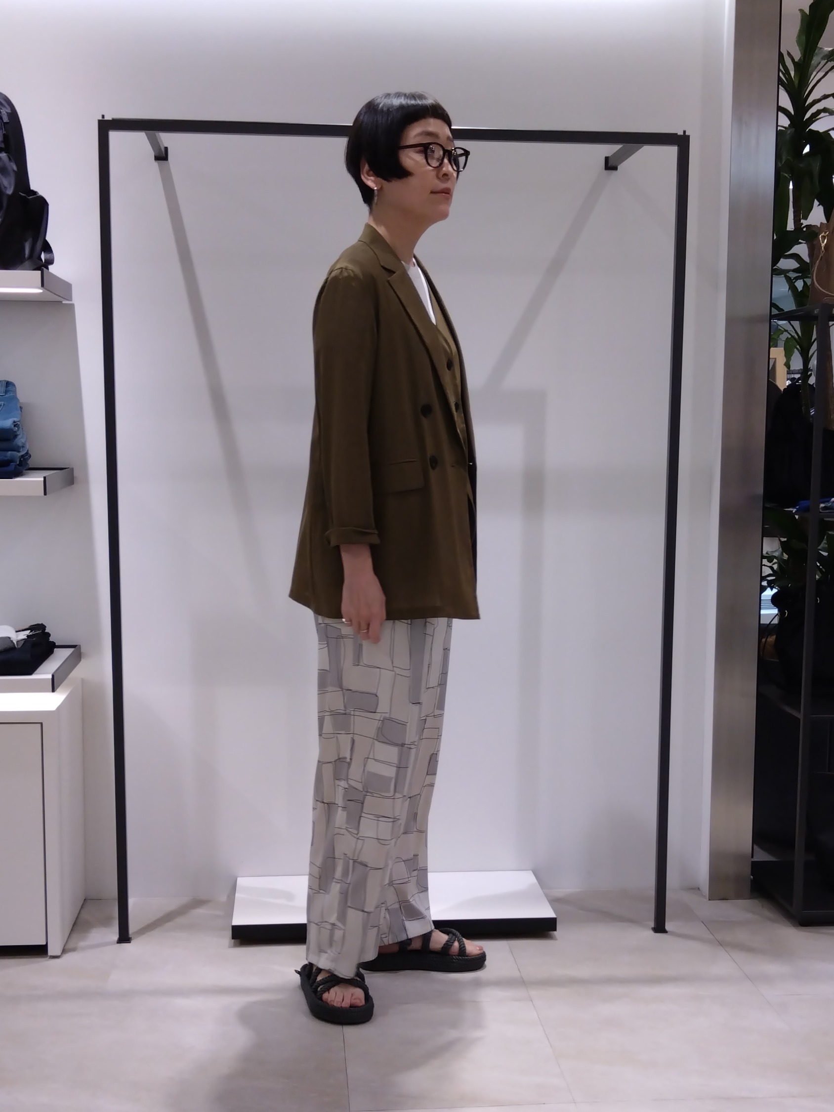 まちこさんの「UNTITLED｜◆【セットアップ可/接触冷感/通気性】ドライシアーダブルジャケット」を使ったコーディネート