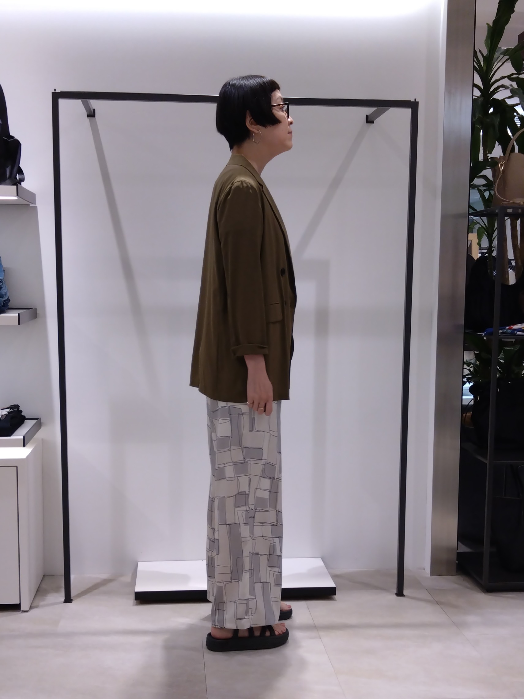 まちこさんの「UNTITLED｜◆【セットアップ可/接触冷感/通気性】ドライシアーダブルジャケット」を使ったコーディネート