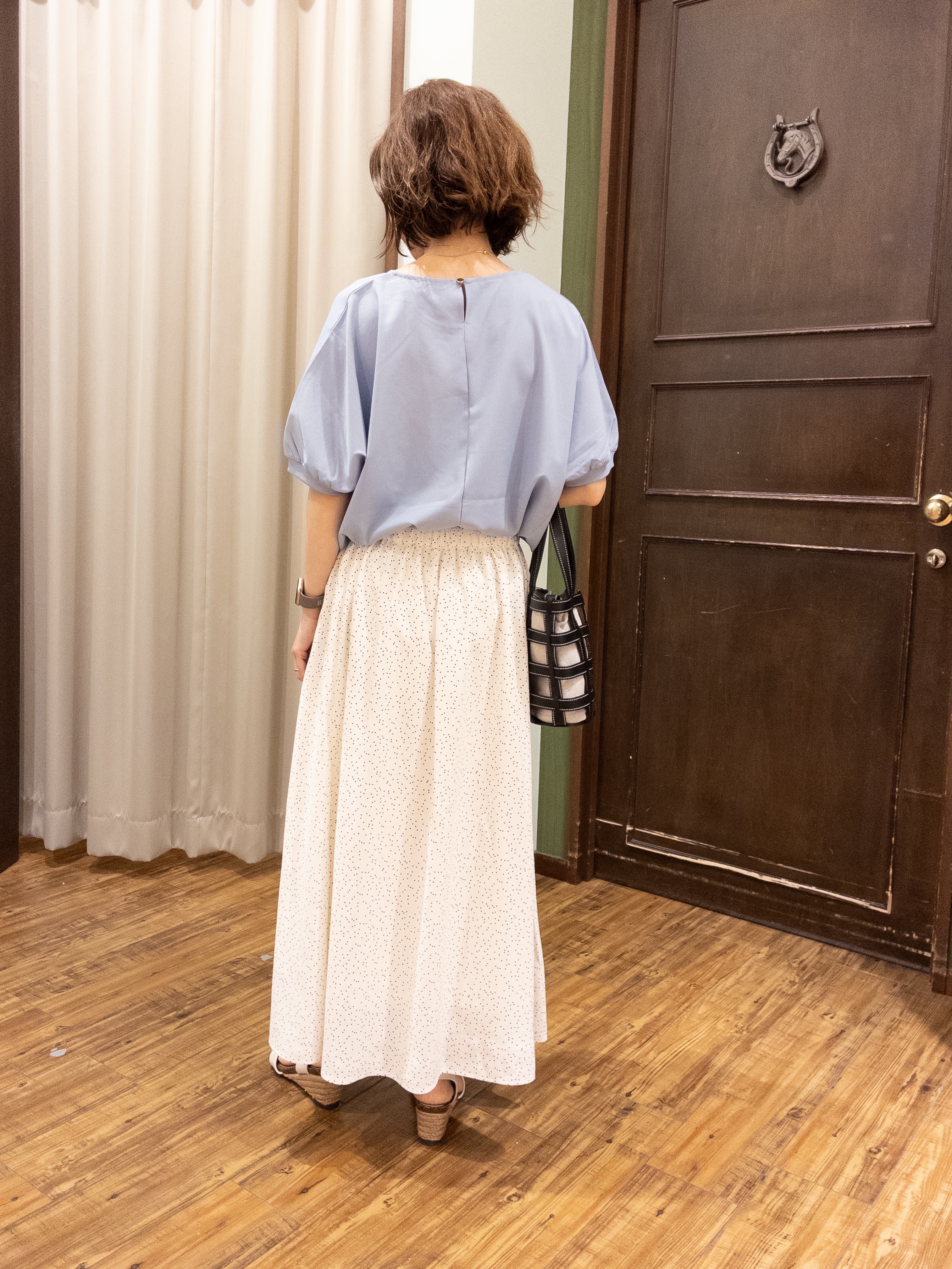 yukaさんの「SHOO･LA･RUE｜【洗濯後しわになりにくい】インせず着られる さらっとタッチのドルマンブラウス」を使ったコーディネート