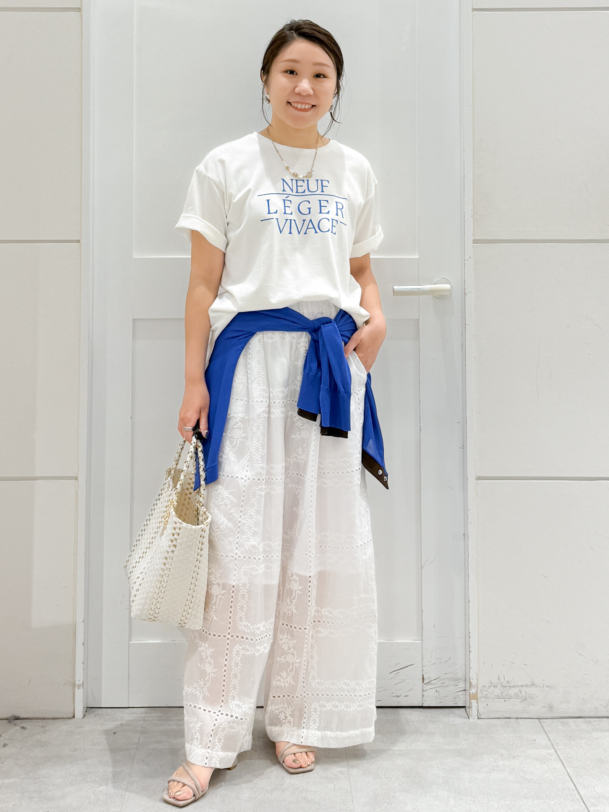 yuka.aさんの「OPAQUE.CLIP｜ロゴプリントアソートTシャツ【洗濯機OK】」を使ったコーディネート