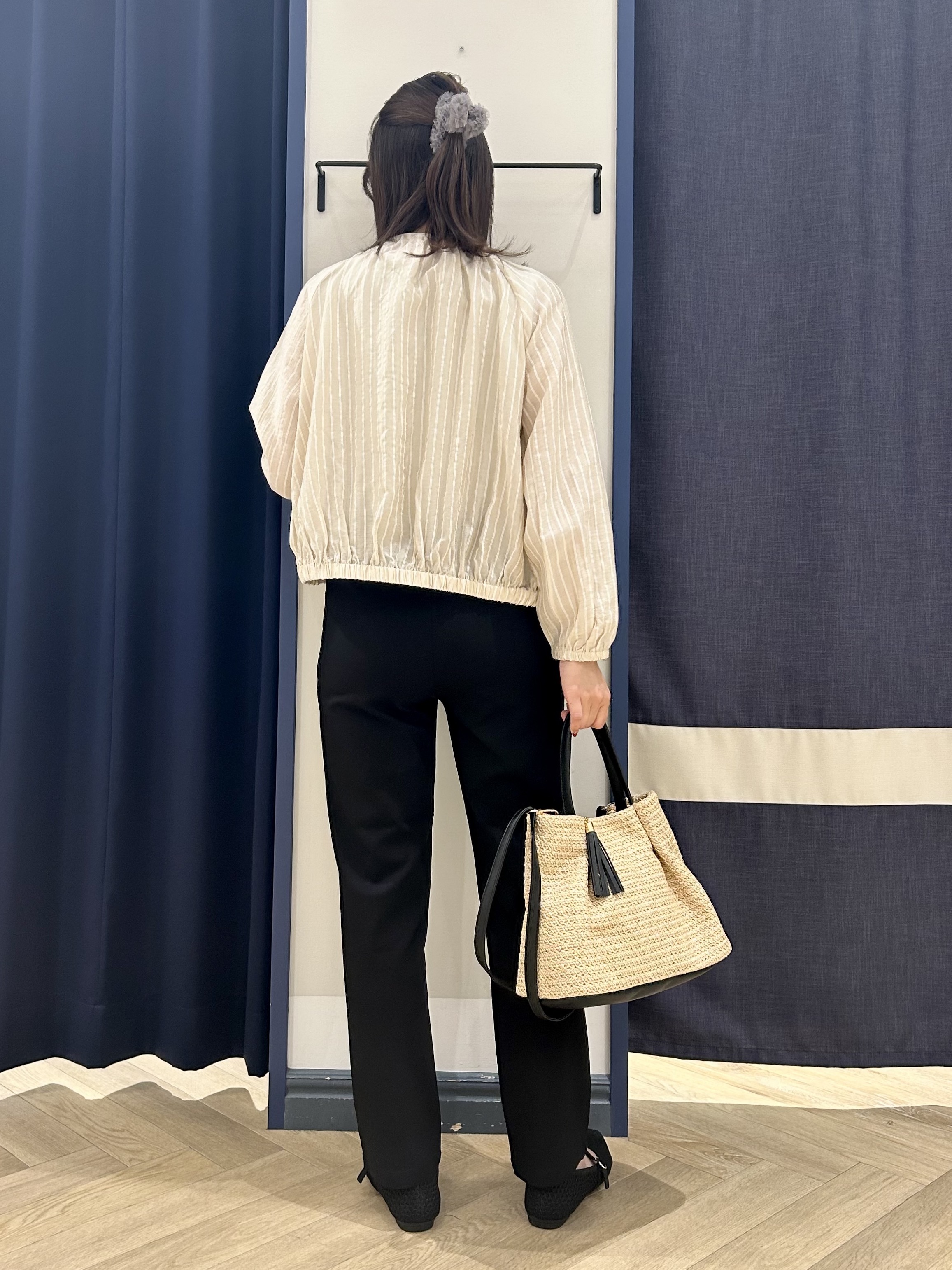Orikaさんの「grove｜気温調整にも◎ブラウス感覚で羽織れるシアーブルゾン」を使ったコーディネート