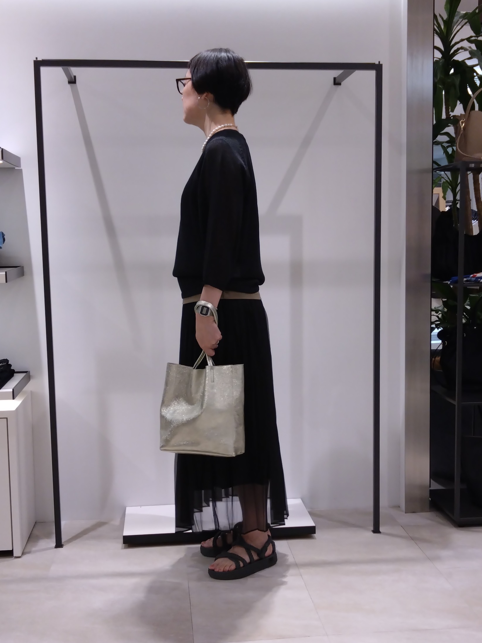 まちこさんの「UNTITLED｜【洗える/ゆったり】クルーネックドライニット」を使ったコーディネート