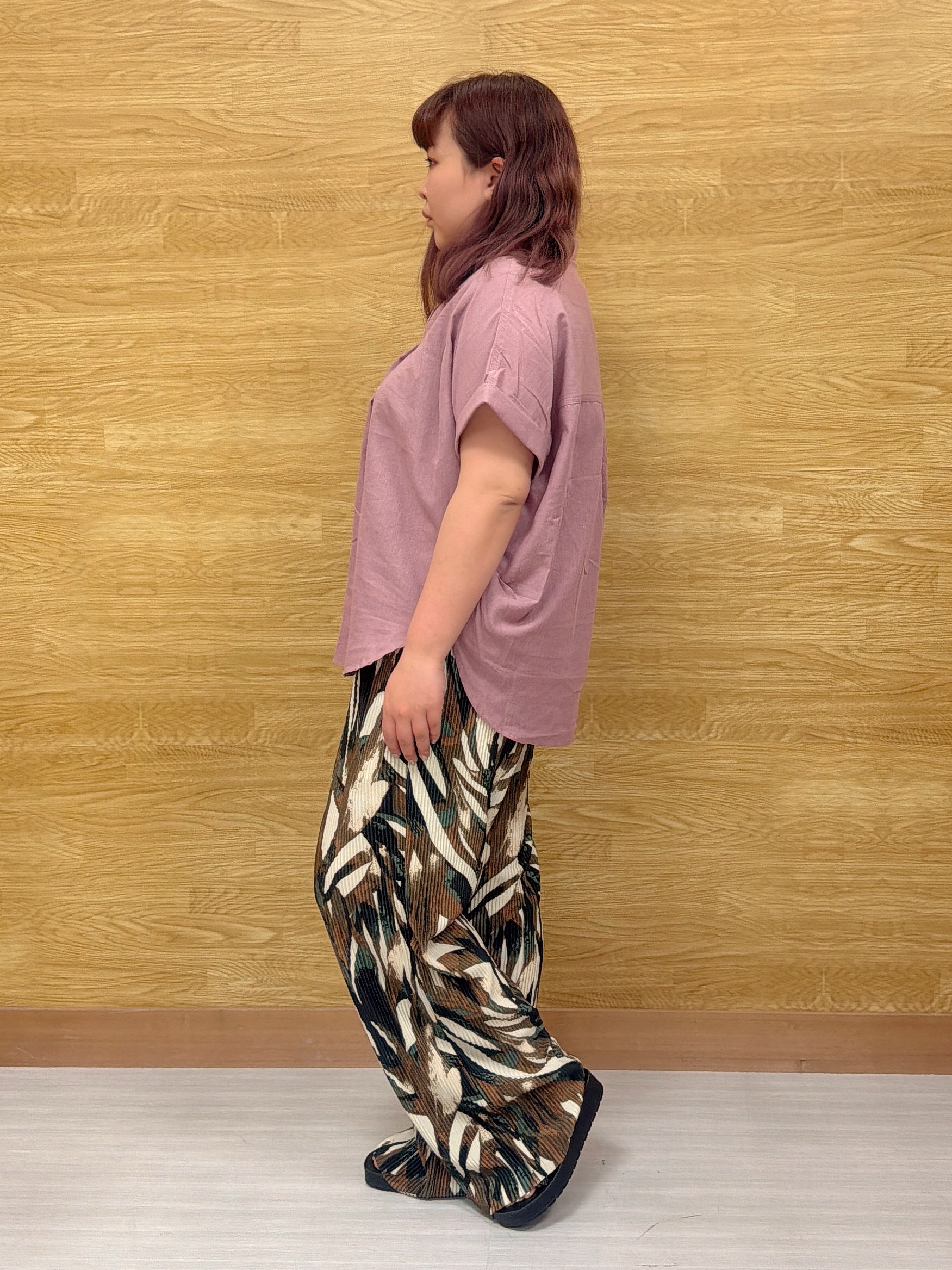 ぁむさんの「SHOO･LA･RUE｜【UV/吸水速乾/抗菌防臭】インせず着られる フレンチリネンスキッパーシャツ」を使ったコーディネート