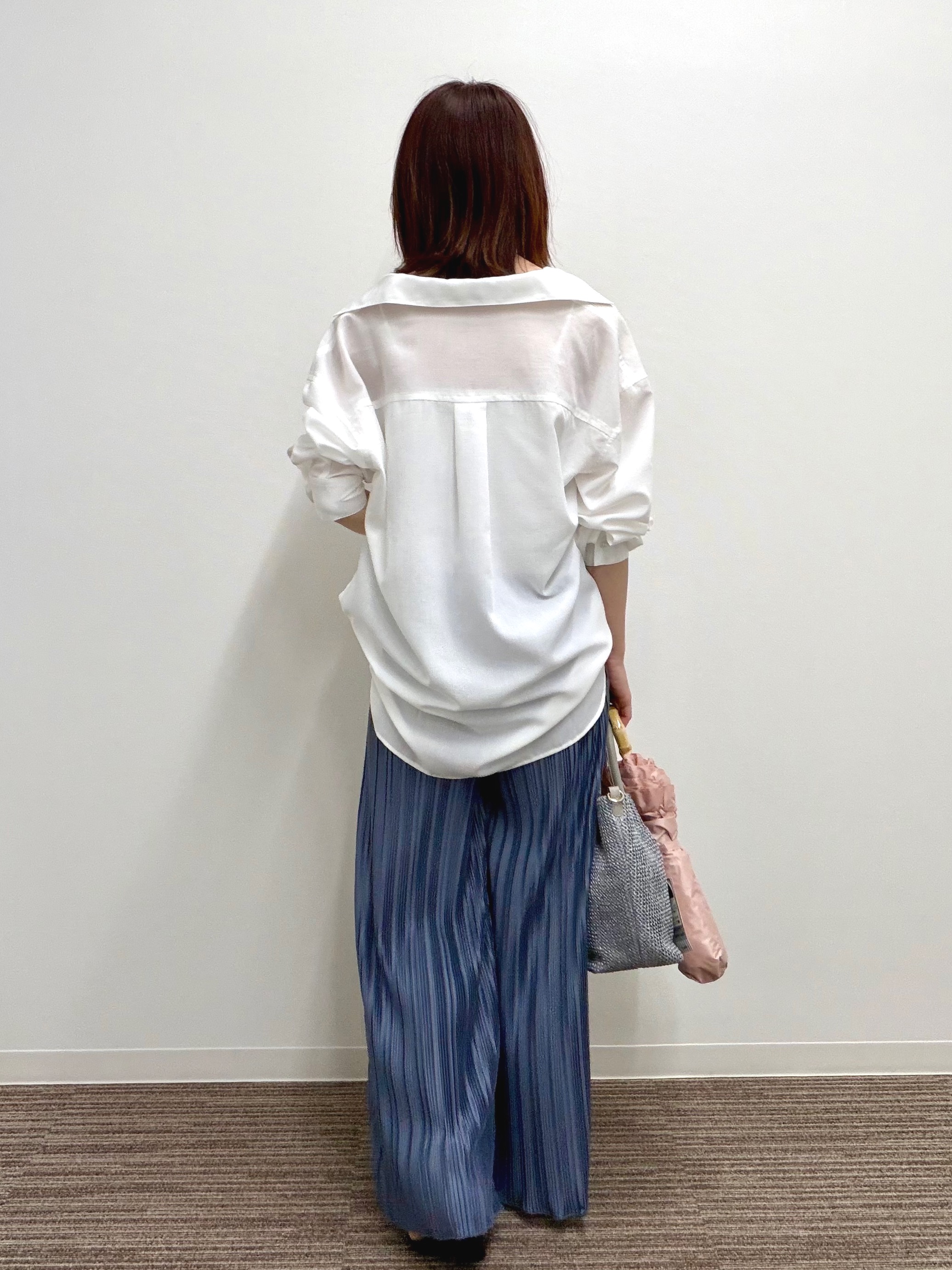 saoriさんの「【aruco&times;ITS&rsquo;DEMO】刺繍シャツ」を使ったコーディネート