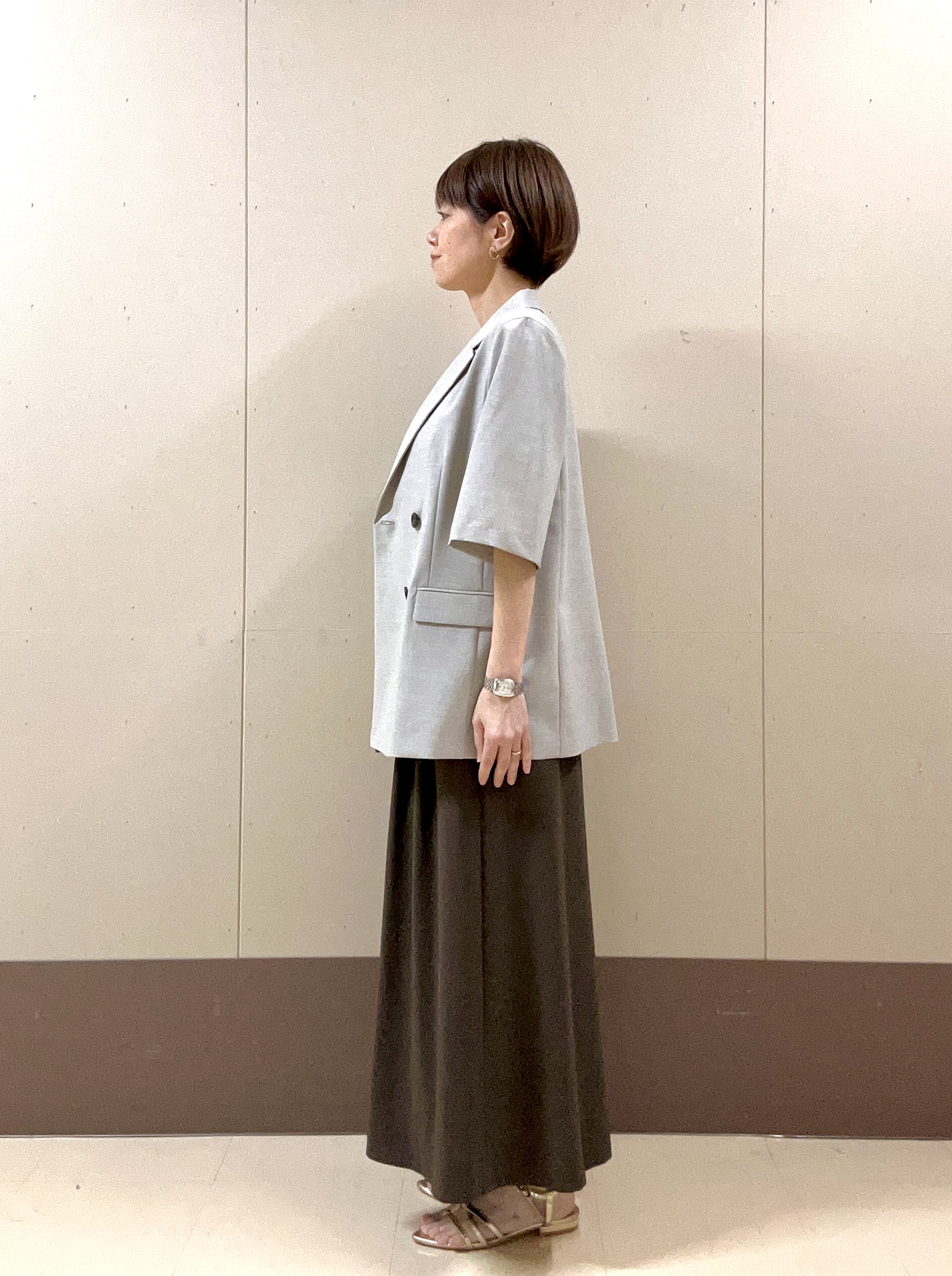 hosoiさんの「UNTITLED｜【シワになりにくい/セットアップ可/接触冷感】ハーフスリーブジャケット」を使ったコーディネート