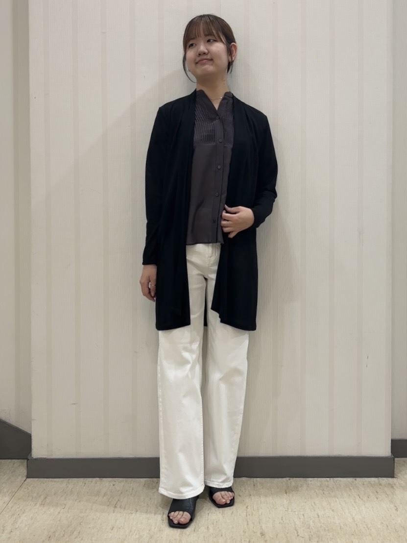 ちひさんの「INDIVI｜【褒められデニム】ワイドストレート デニムパンツ」を使ったコーディネート