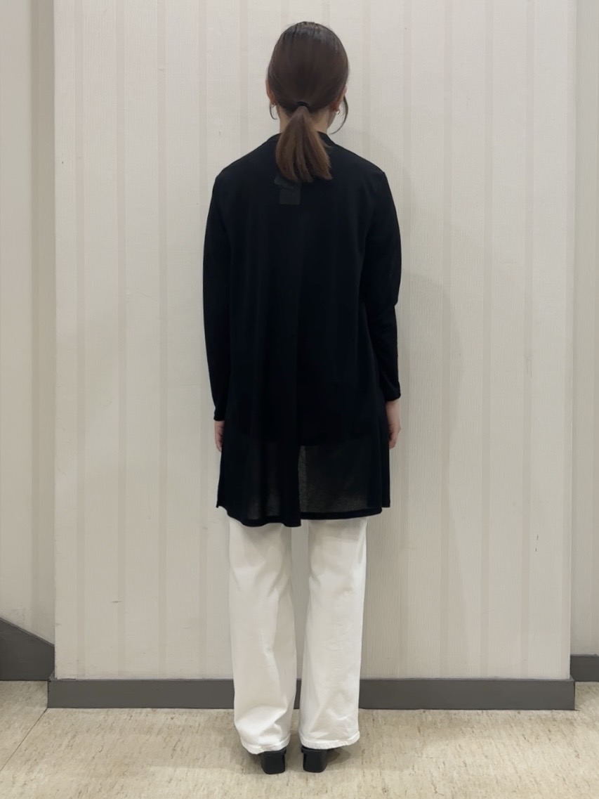 ちひさんの「INDIVI｜【褒められデニム】ワイドストレート デニムパンツ」を使ったコーディネート