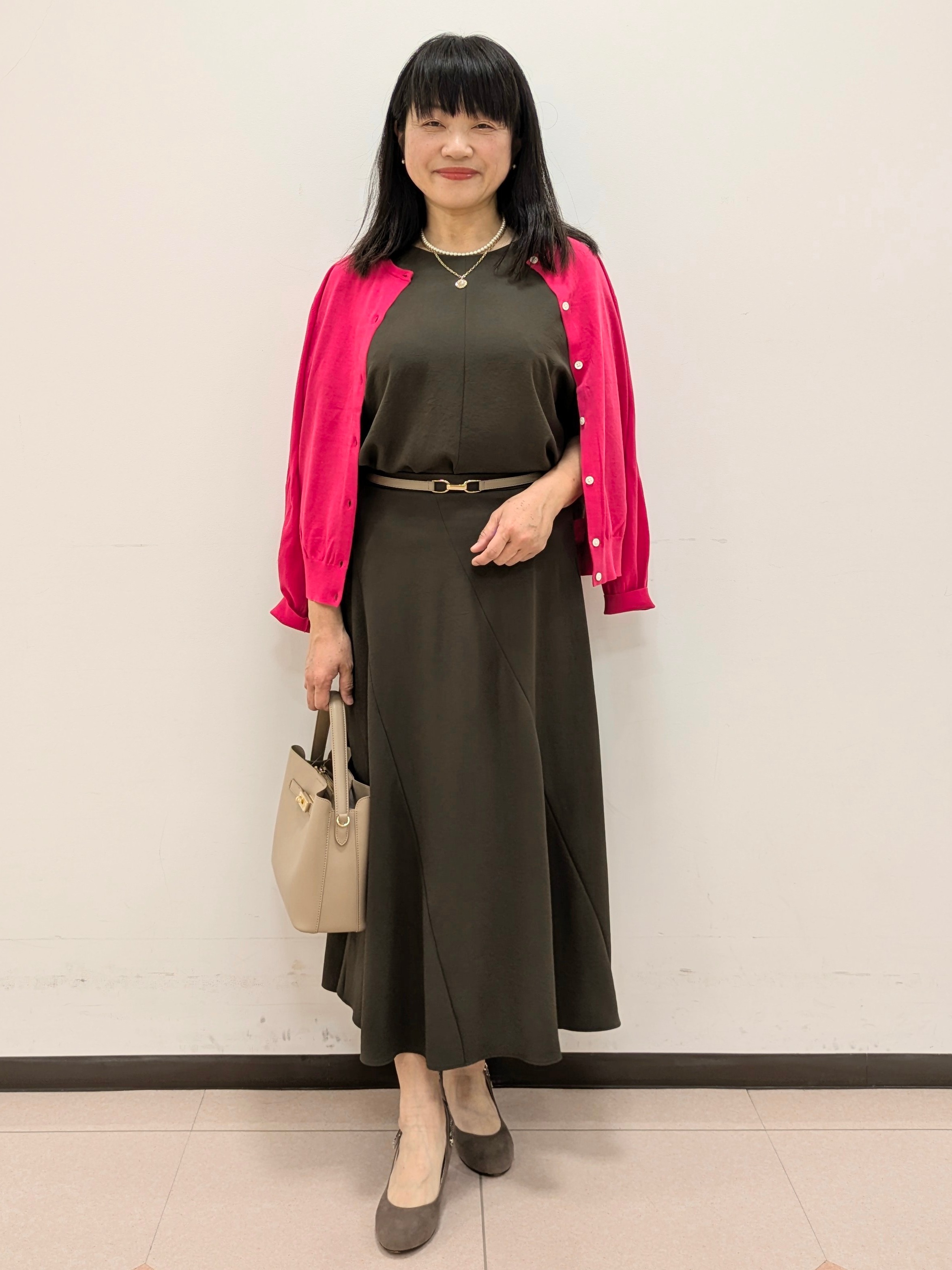 ともさんの「UNTITLED｜【セットアップ可/UVカット/前後2WAY】リラクシーフレンチスリーブブラウス」を使ったコーディネート