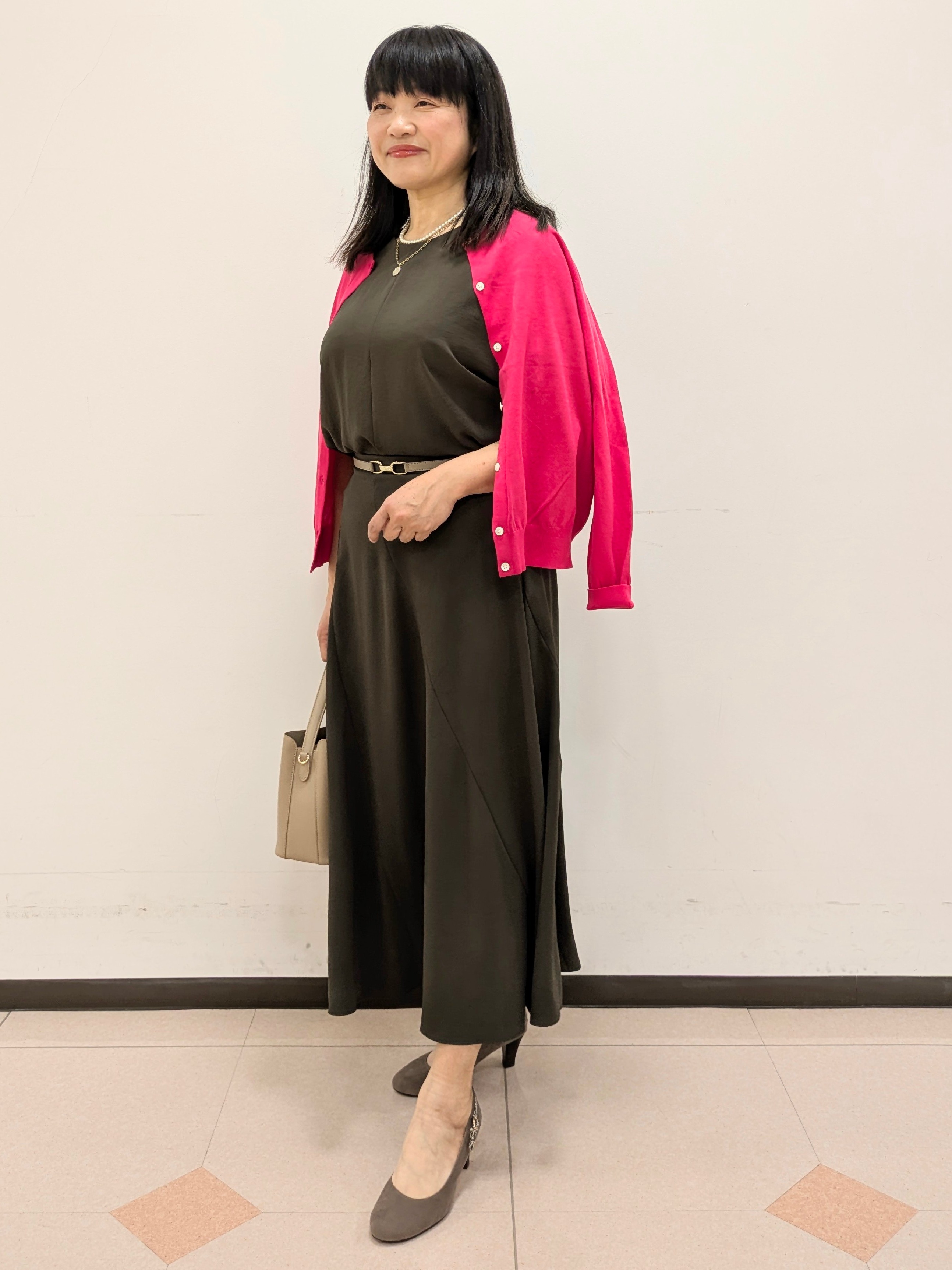 ともさんの「UNTITLED｜【セットアップ可/UVカット/前後2WAY】リラクシーフレンチスリーブブラウス」を使ったコーディネート