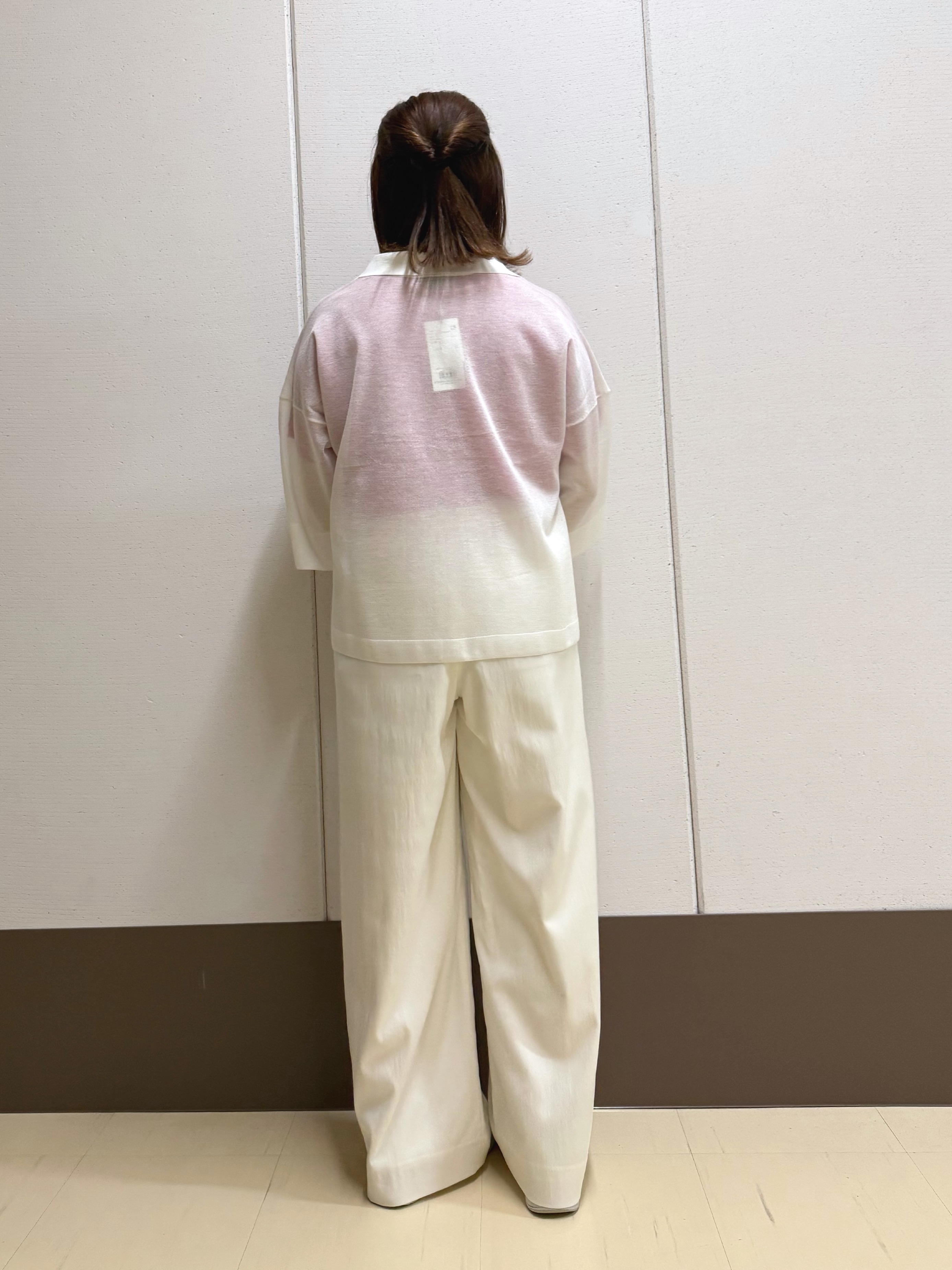 Rikoさんの「INDIVI｜【洗える】ガーター編みVネックニットT」を使ったコーディネート