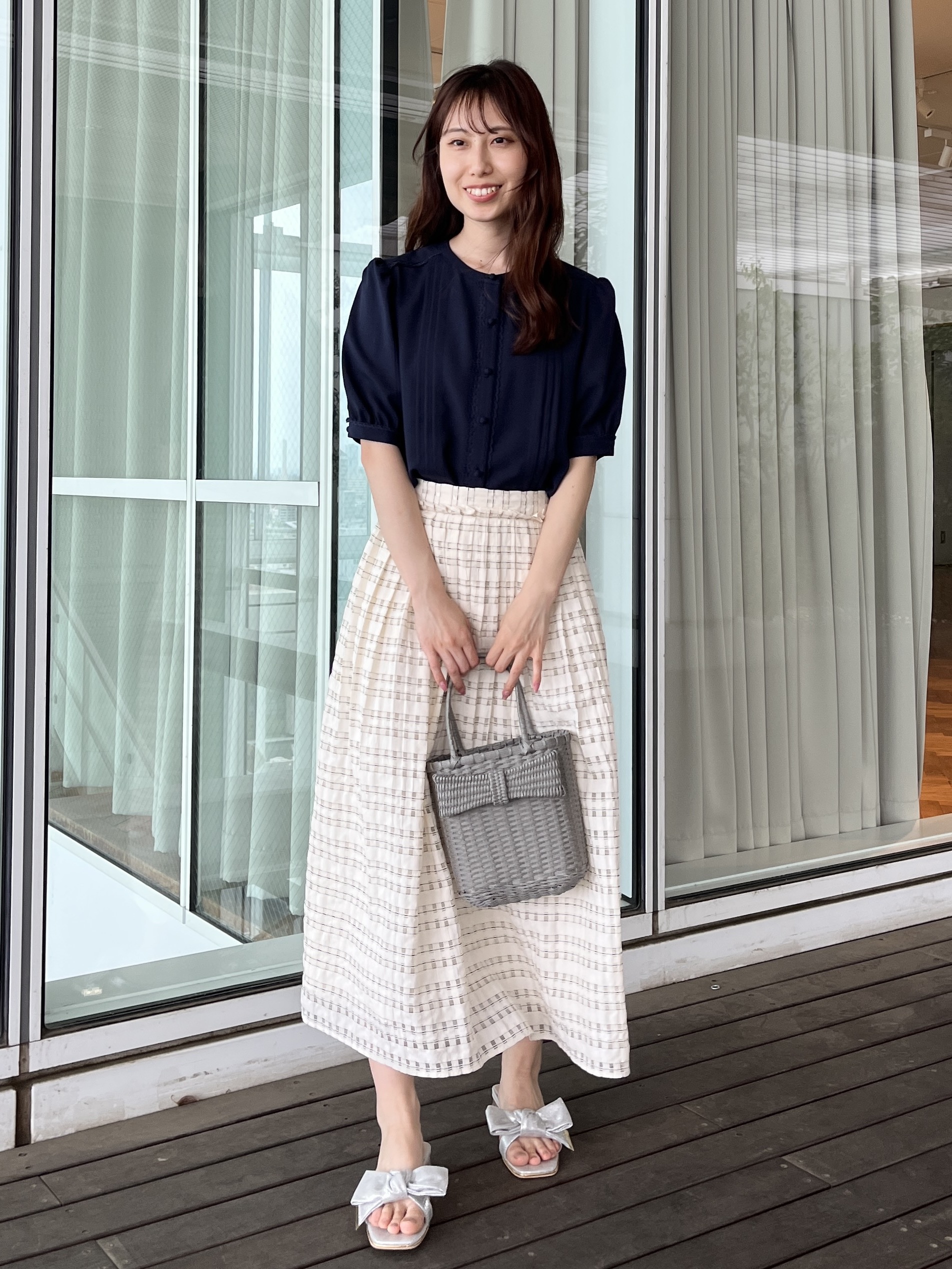 はばさんの「Couture brooch｜【洗える】ピンタック ブラウス」を使ったコーディネート