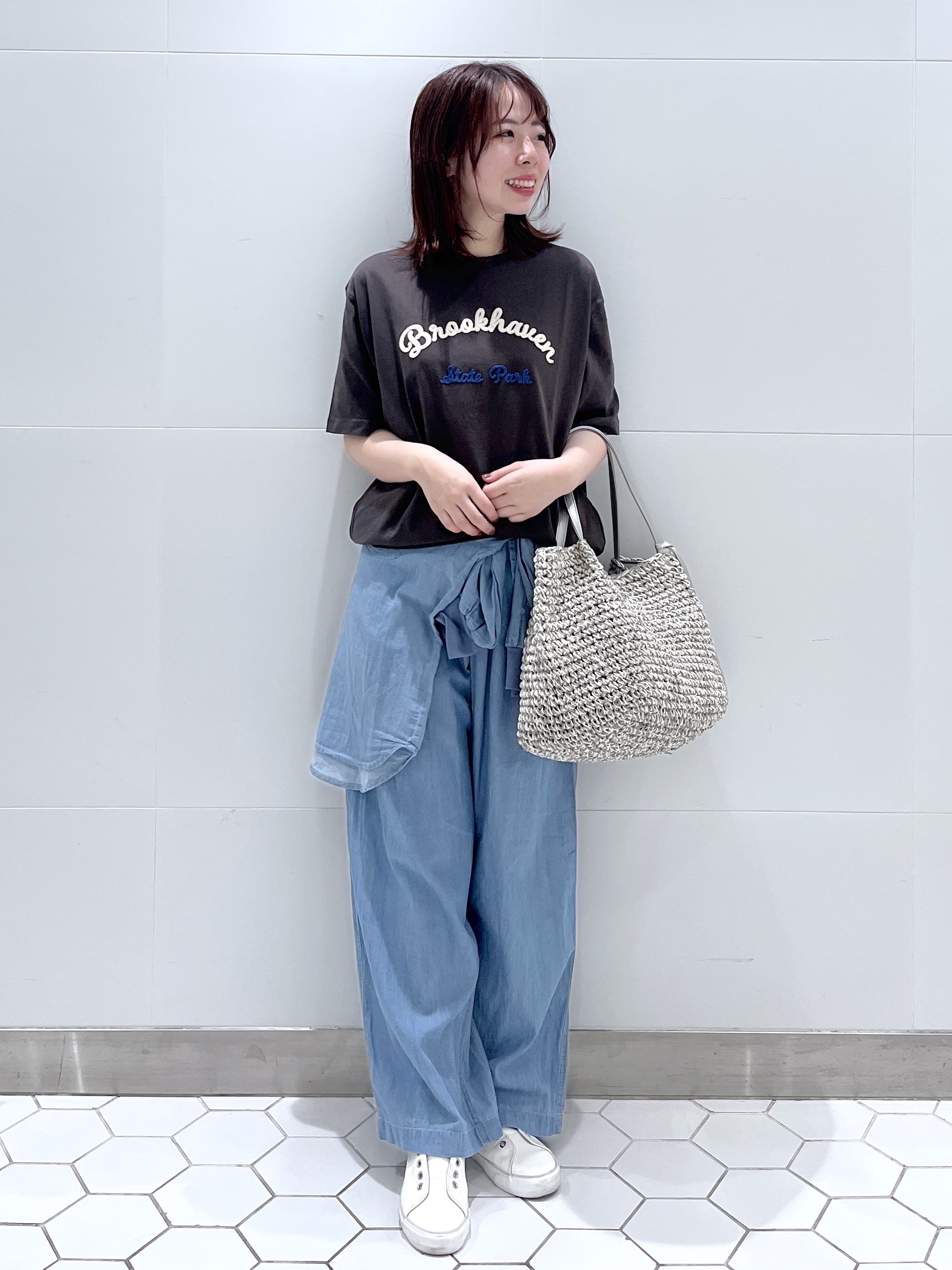 Makinoさんの「Dessin｜【セットアップ可/洗える】2オンスシアーデニムシャツ」を使ったコーディネート