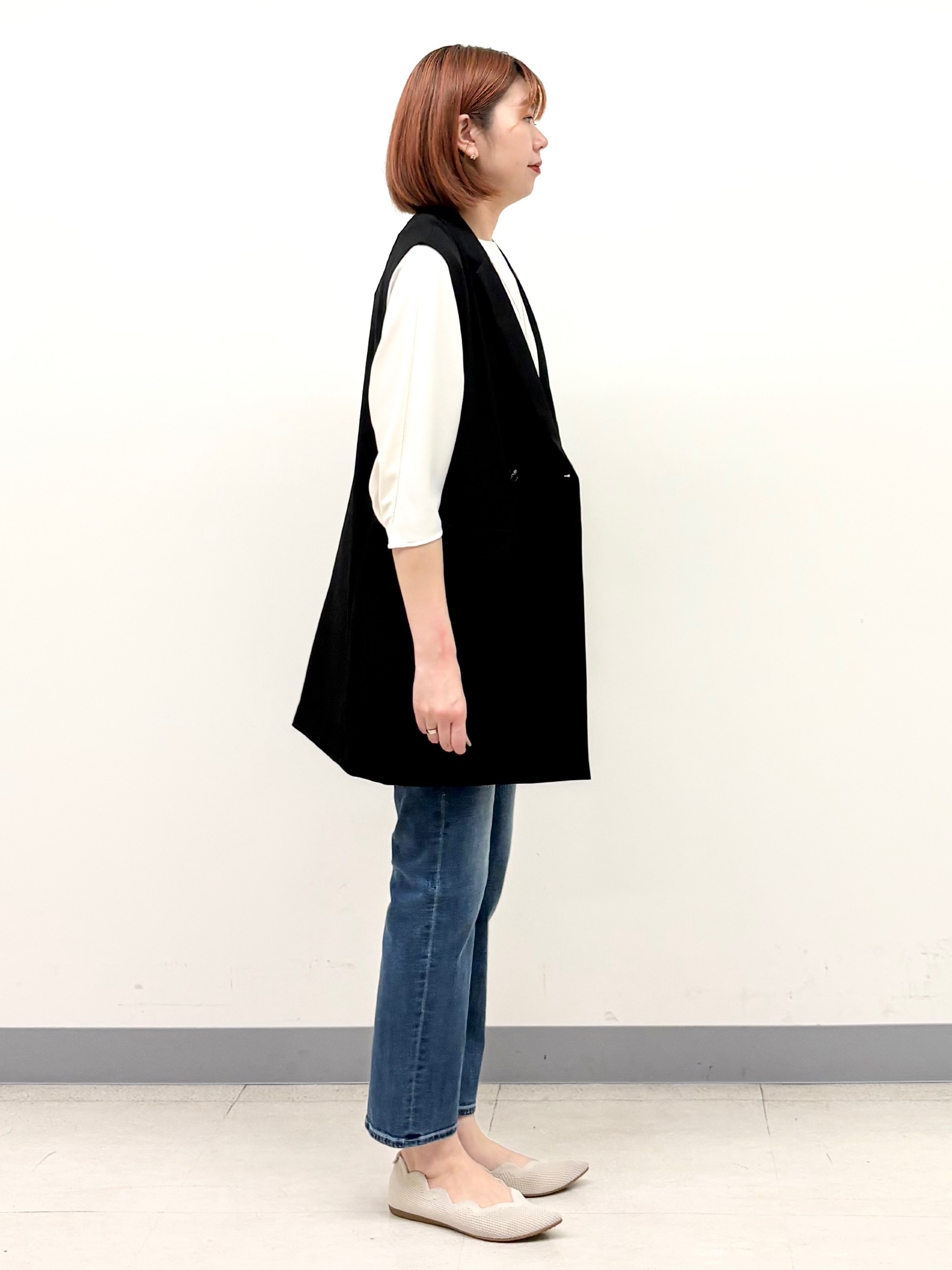 まいこさんの「INDIVI｜【接触冷感／透湿／着る日傘】颯爽ジレジャケット」を使ったコーディネート