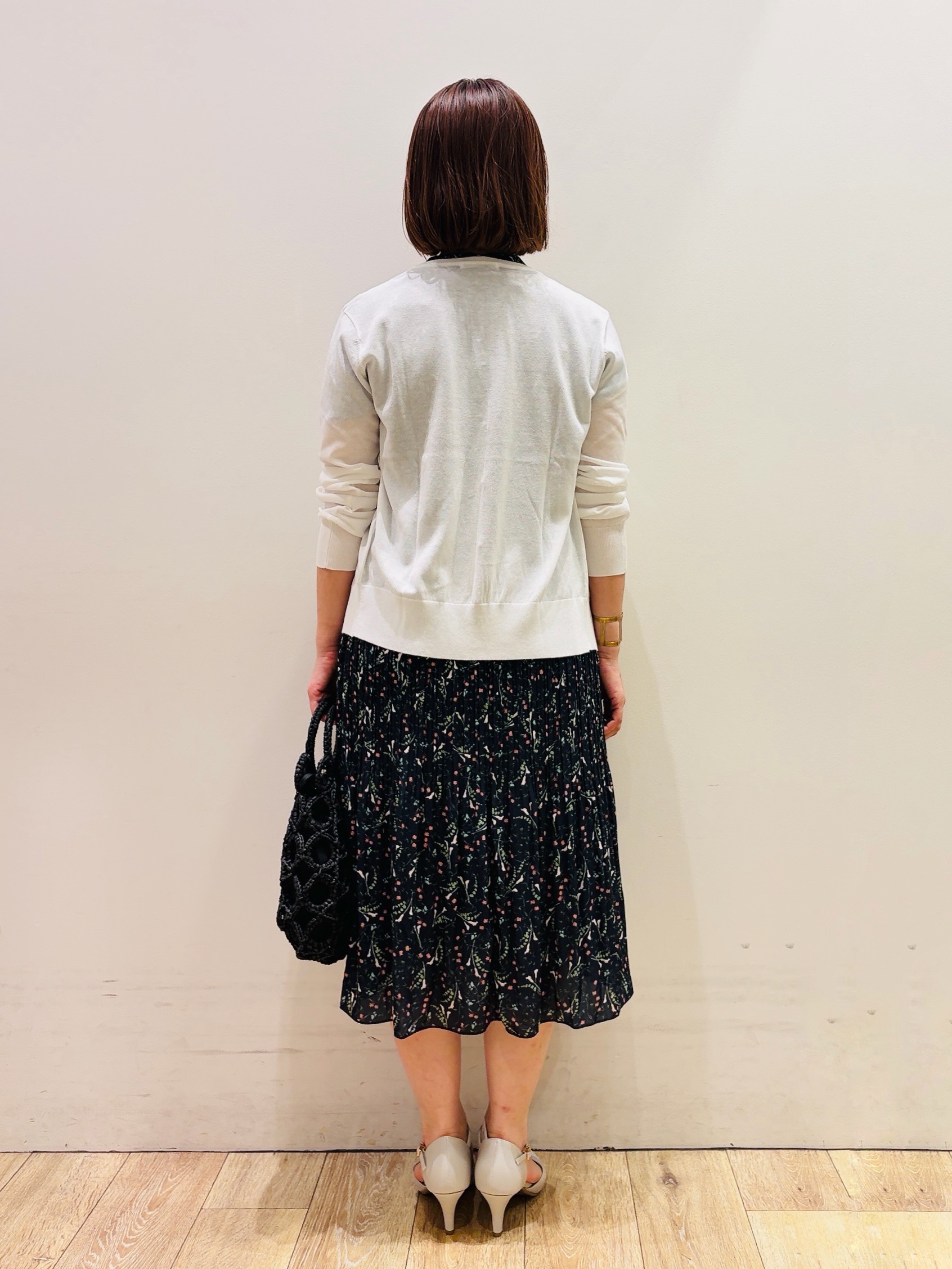YUKOさんの「index｜◆【日比谷花壇コラボ】ラッフルタイプリーツワンピース【防シワ/洗濯機OK】」を使ったコーディネート