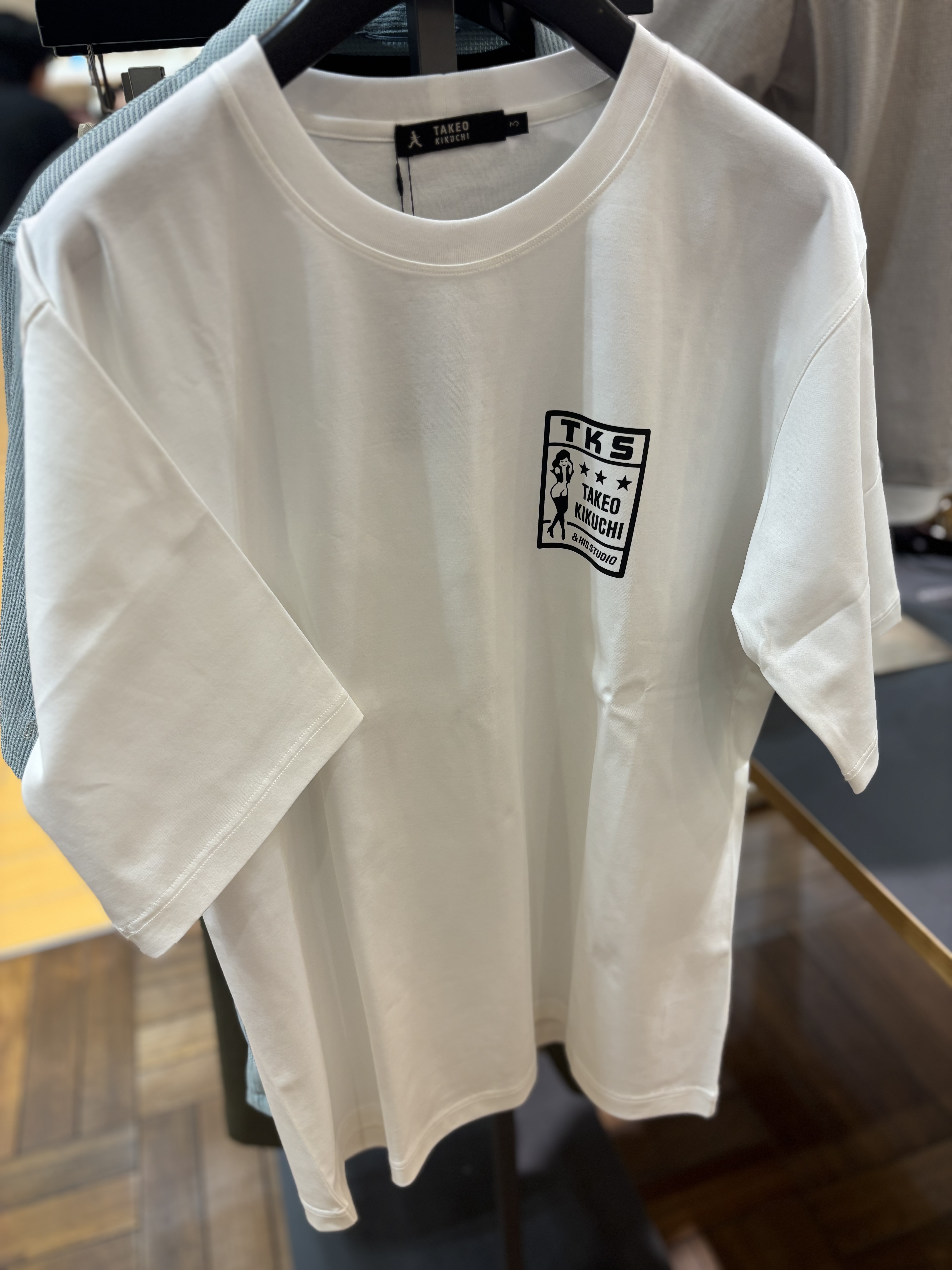 ヒナさんの「TAKEO KIKUCHI｜【BOWLER HAT LABEL】アイスクリアコットン ラッキーセブン 半袖Tシャツ」を使ったコーディネート