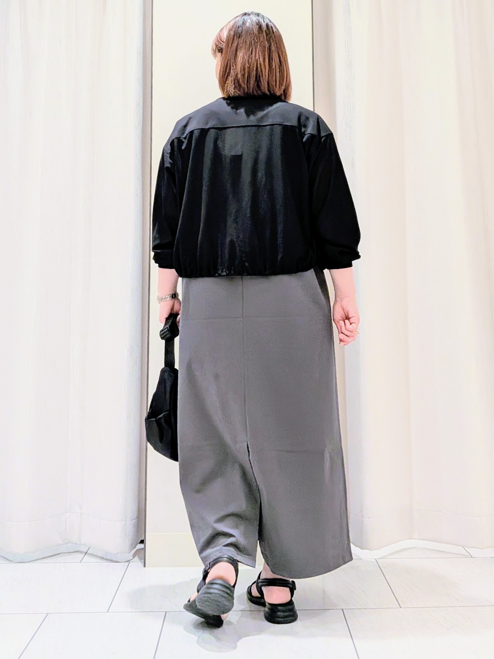 Onumaさんの「UNTITLED｜【接触冷感/UVカット/遮熱/抗菌防臭】ライトプレーティングワンピース」を使ったコーディネート