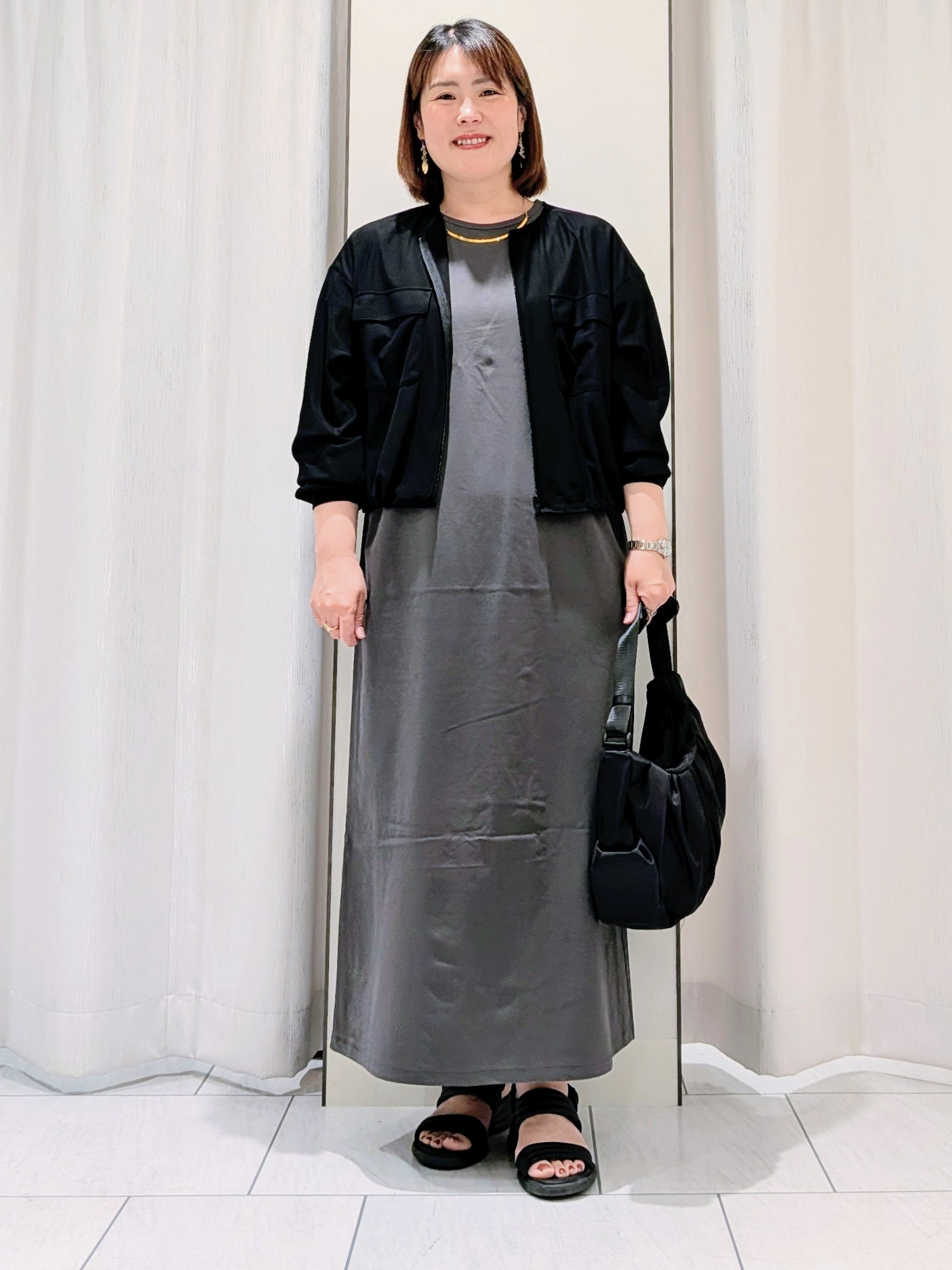 Onumaさんの「UNTITLED｜【接触冷感/UVカット/遮熱/抗菌防臭】ライトプレーティングワンピース」を使ったコーディネート