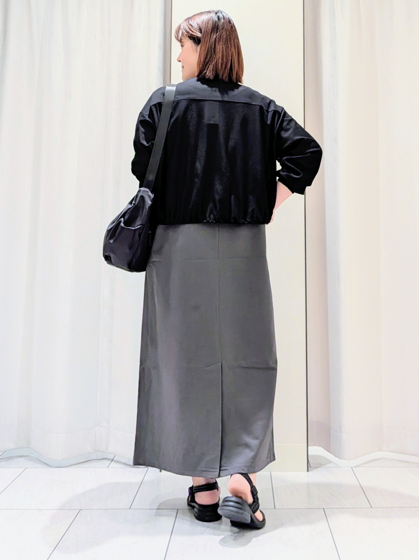 Onumaさんの「UNTITLED｜【接触冷感/UVカット/遮熱/抗菌防臭】ライトプレーティングワンピース」を使ったコーディネート
