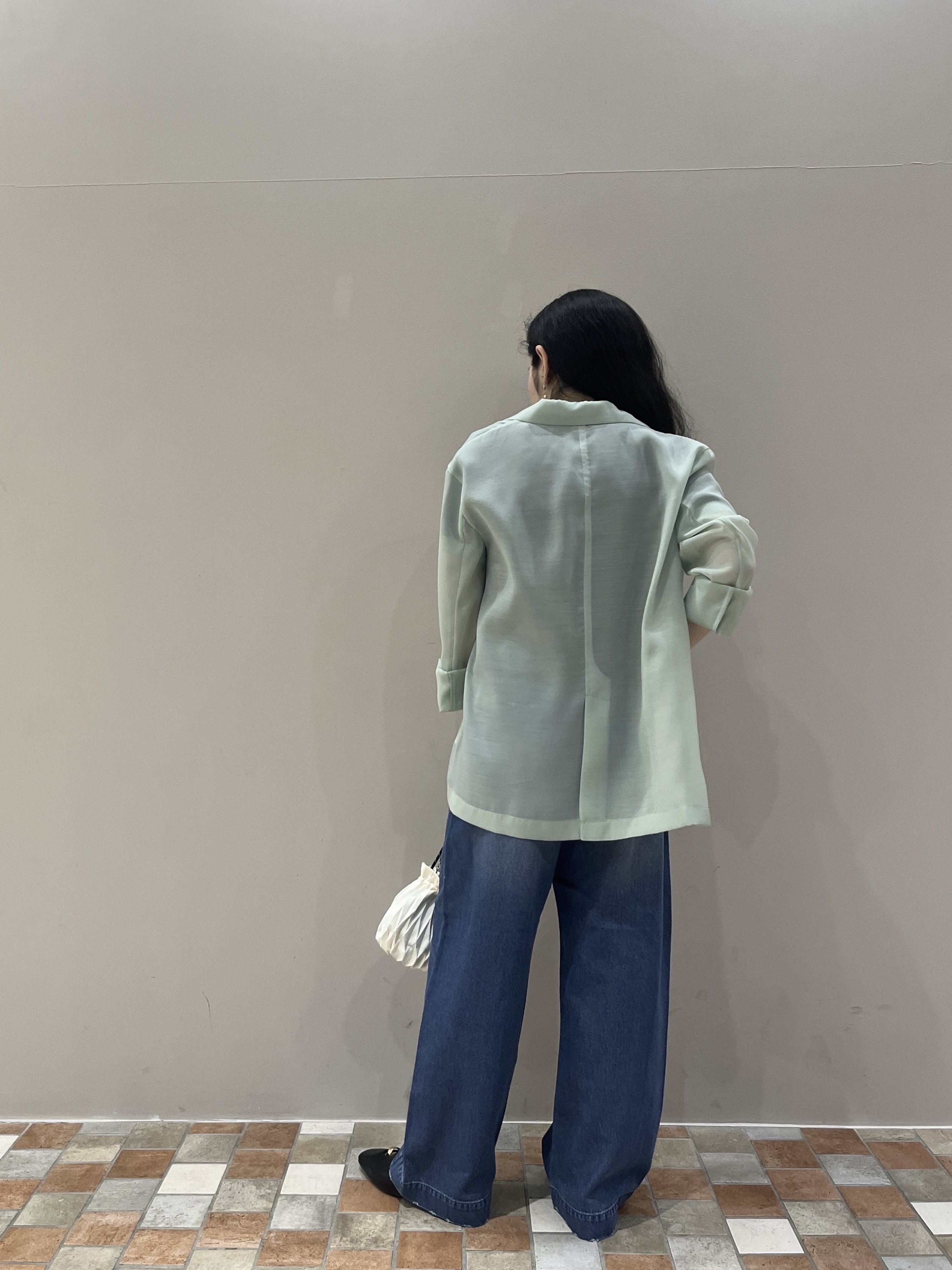 Uminoさんの「INDIVI｜【接触冷感/通気性】シアーシャツジャケット」を使ったコーディネート