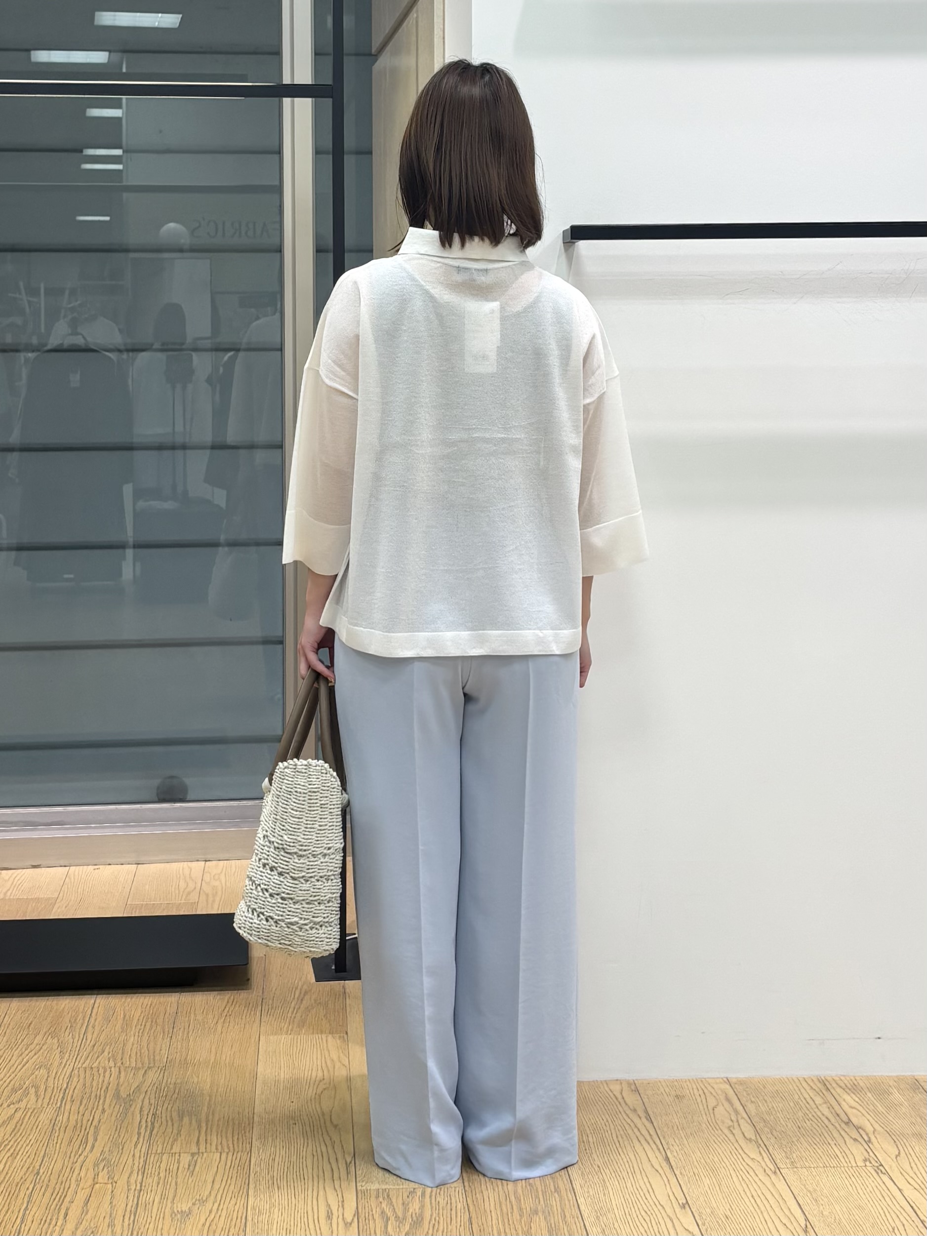 asamiさんの「INDIVI｜【洗える／シアー】衿付きシャツライクニットカーディガン」を使ったコーディネート