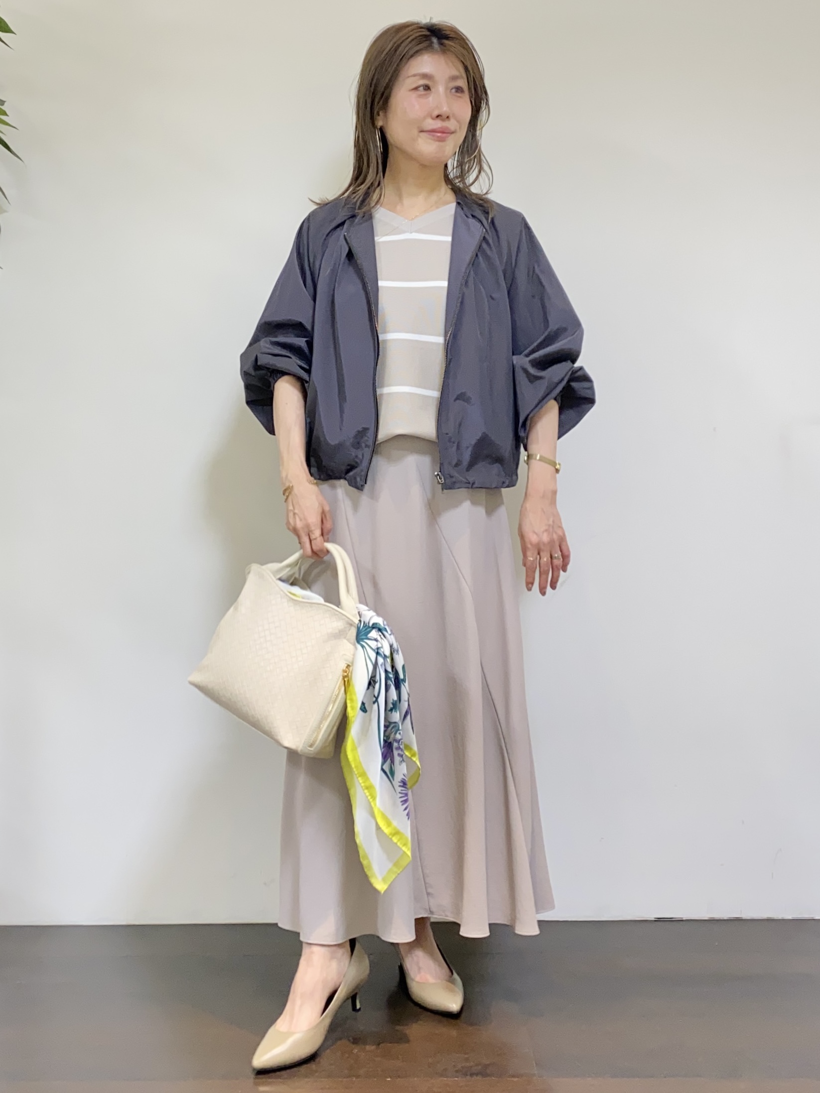 tomoさんの「UNTITLED｜◆【セットアップ可/はっ水】シャイニータイプライターブルゾン」を使ったコーディネート