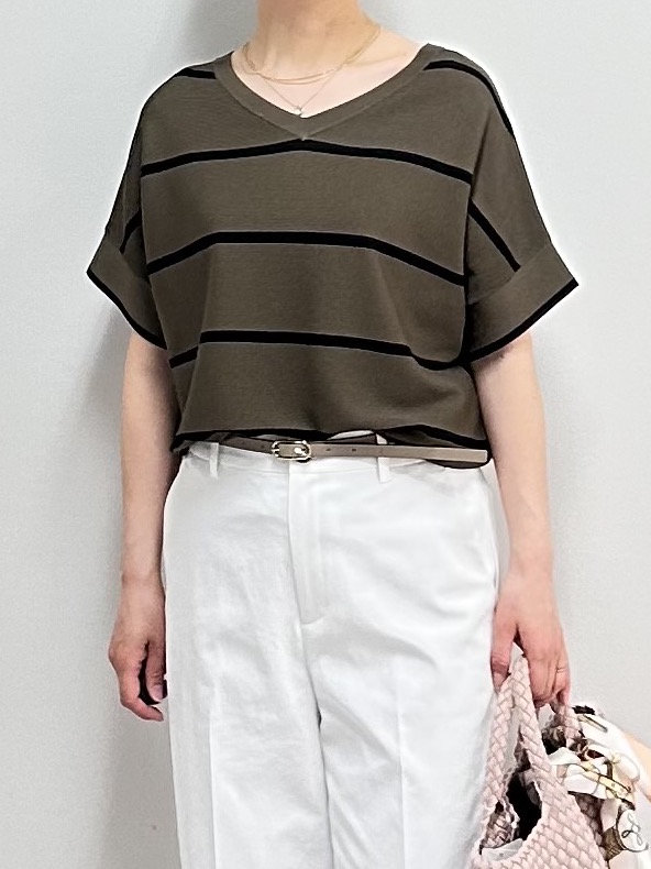 みなこさんの「UNTITLED｜【11色展開/体型カバー】前後2WAYフレンチスリーブニット」を使ったコーディネート
