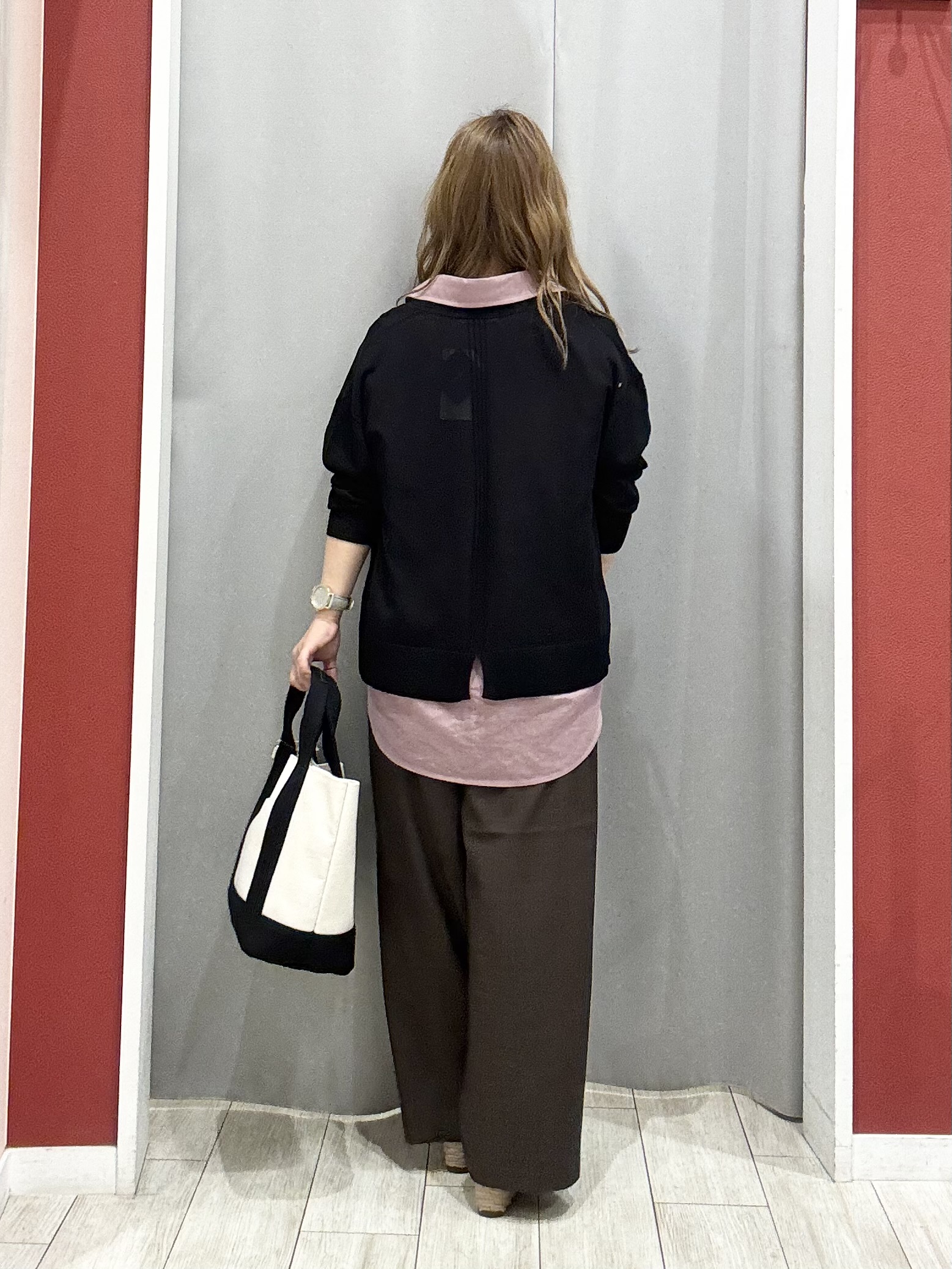 shioさんの「SHOO･LA･RUE｜【洗濯機可/S-LL】オンにもオフにも マルチに使えるボタンレスカーディガン」を使ったコーディネート