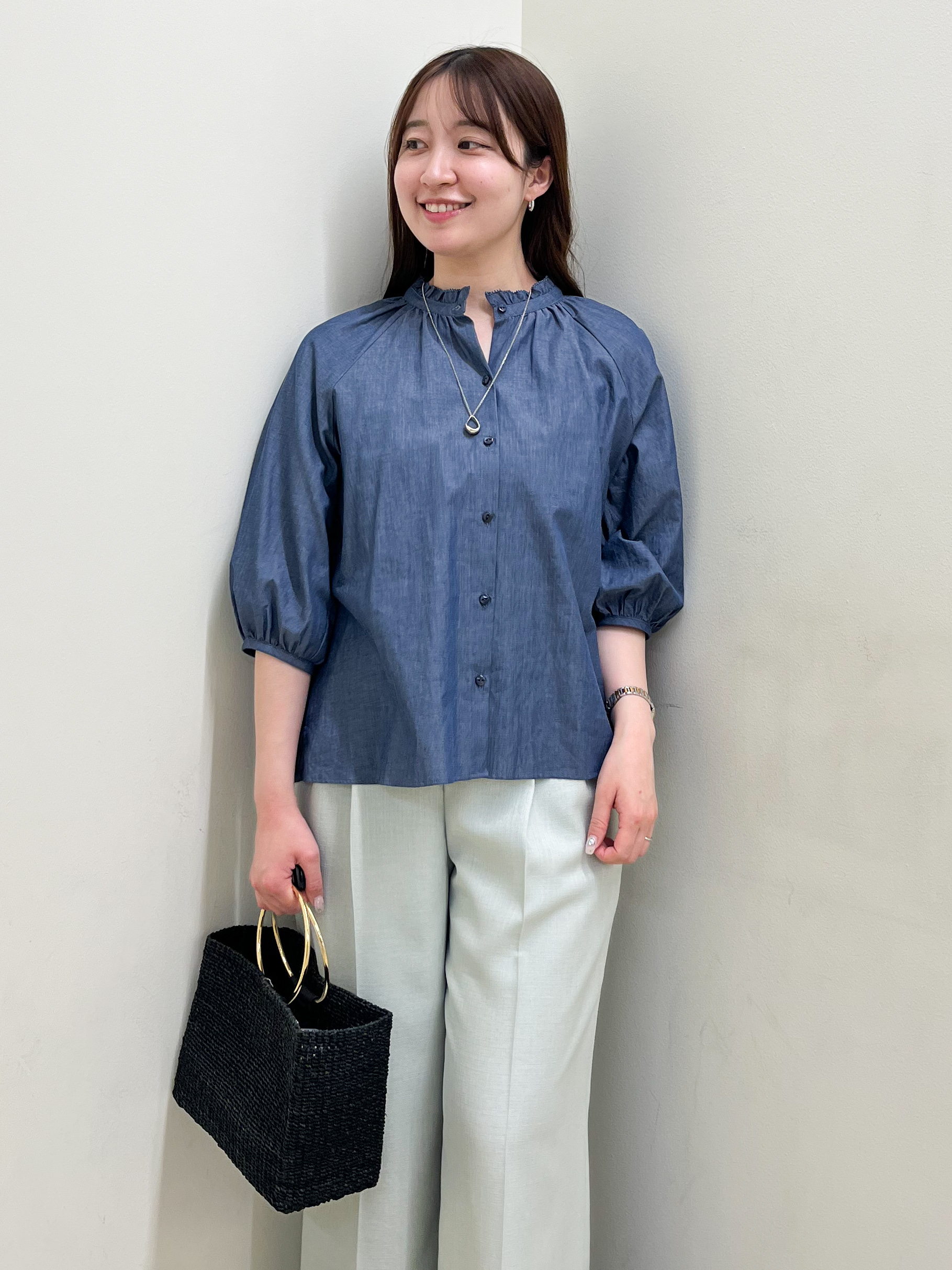 mikikoさんの「Reflect｜プチハイネック フリルデザインブラウス」を使ったコーディネート