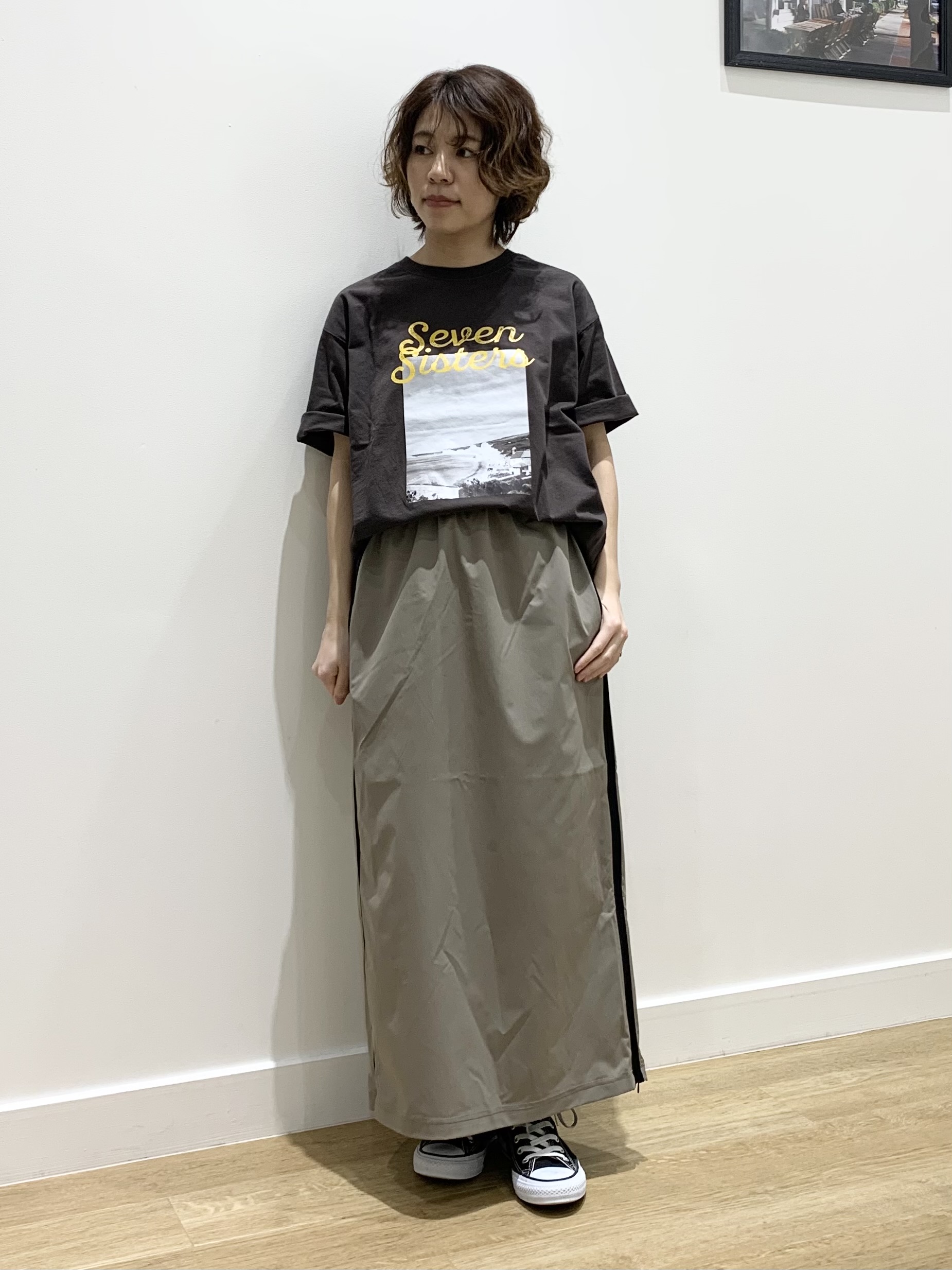 IMARIさんの「Dessin｜【ユニセックス/洗える】オーガニックロゴTシャツ」を使ったコーディネート