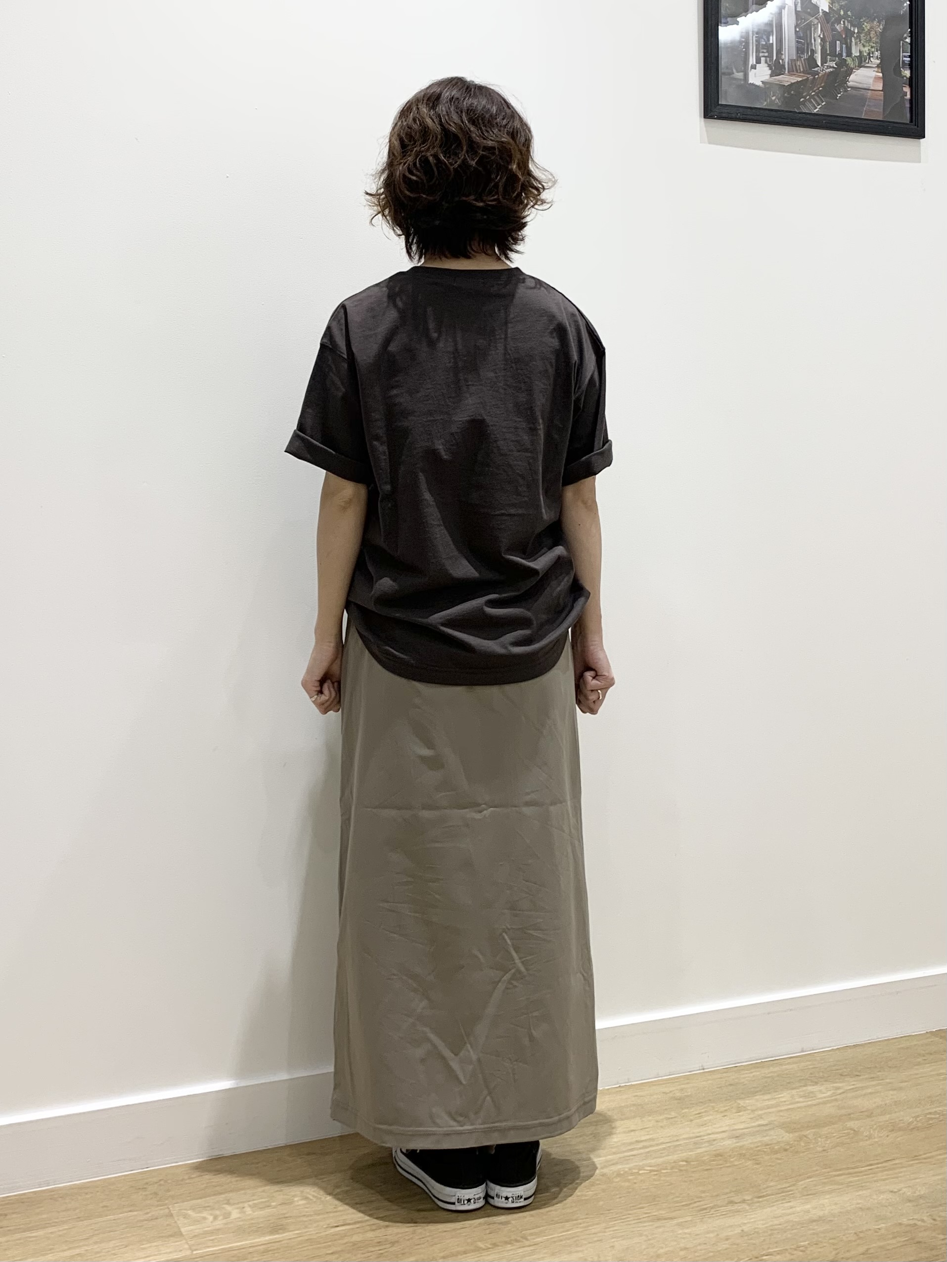 IMARIさんの「Dessin｜【ユニセックス/洗える】オーガニックロゴTシャツ」を使ったコーディネート