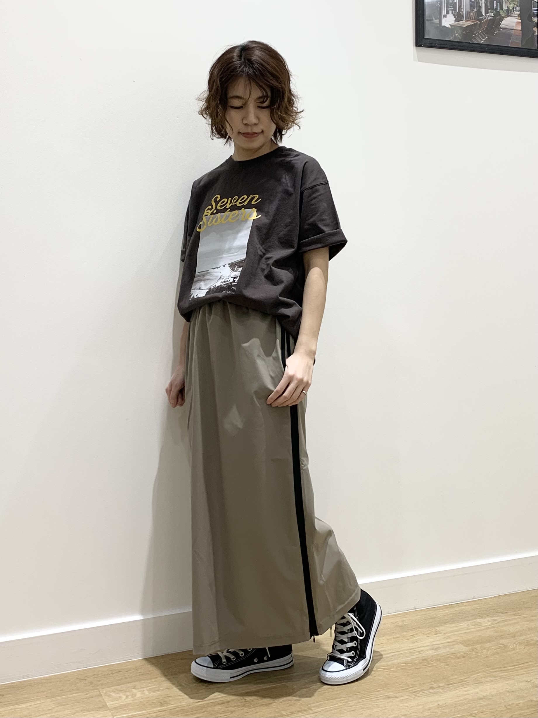 IMARIさんの「Dessin｜【ユニセックス/洗える】オーガニックロゴTシャツ」を使ったコーディネート