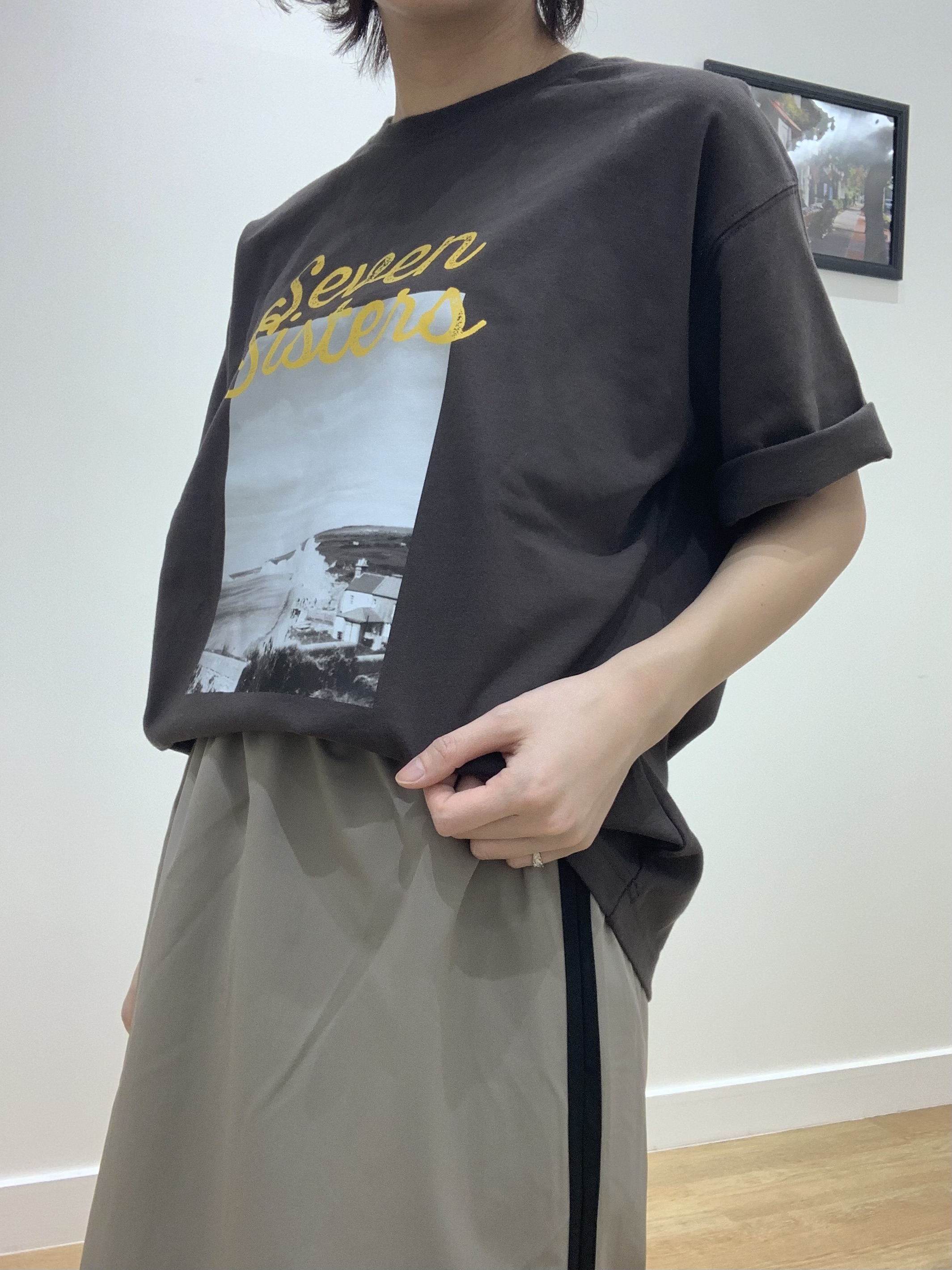 IMARIさんの「Dessin｜【ユニセックス/洗える】オーガニックロゴTシャツ」を使ったコーディネート