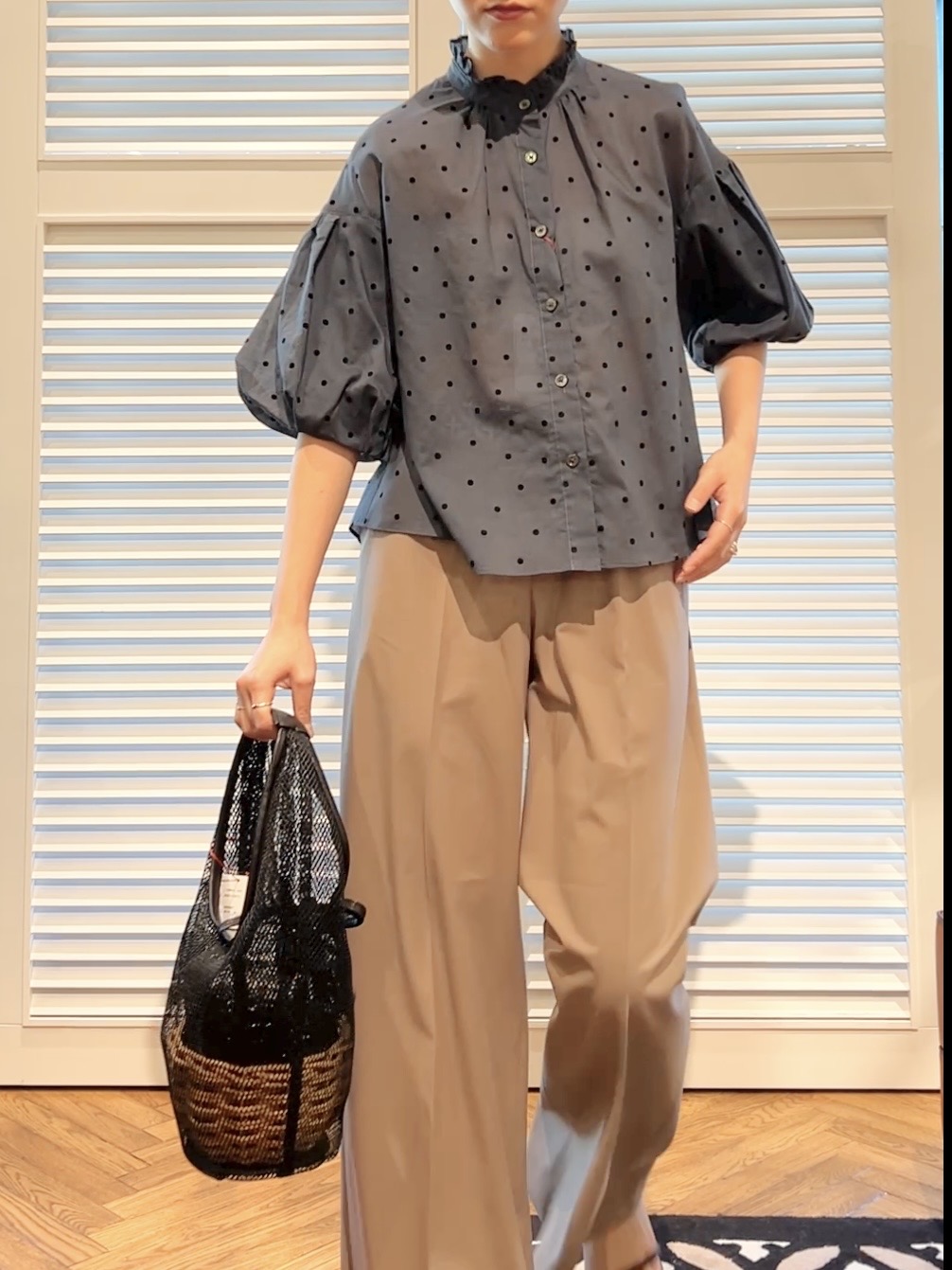 OCHIAIさんの「DRESSTERIOR｜【接触冷感/セットアップ可】ストレッチ ワイドパンツ」を使ったコーディネート