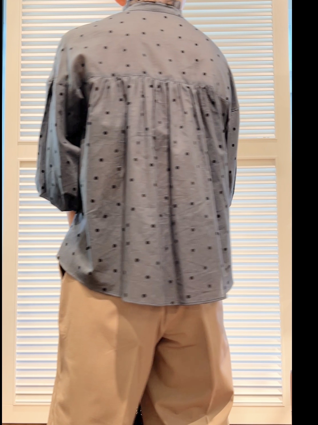 OCHIAIさんの「DRESSTERIOR｜【接触冷感/セットアップ可】ストレッチ ワイドパンツ」を使ったコーディネート