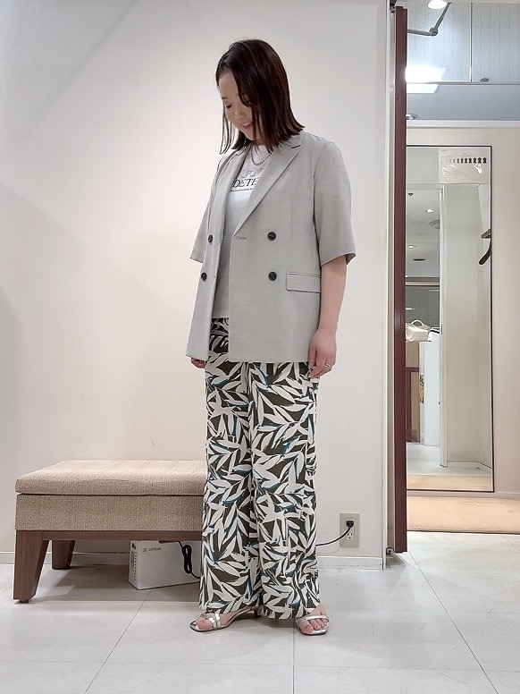 YUIさんの「UNTITLED｜【シワになりにくい/セットアップ可/接触冷感】ハーフスリーブジャケット」を使ったコーディネート