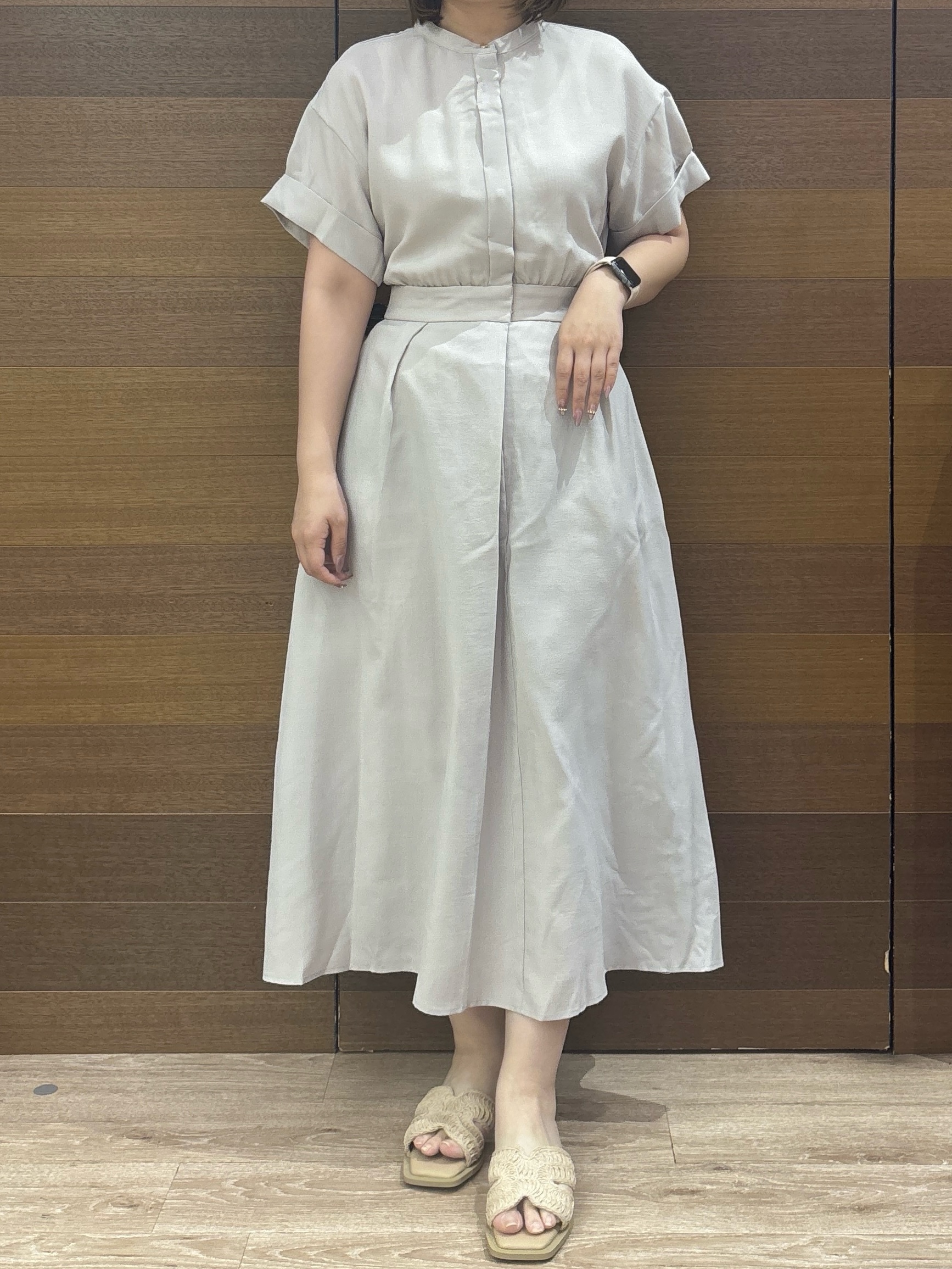 yumeさんの「OPAQUE.CLIP｜【接触冷感／吸水速乾】リネンライク シャツワンピース《洗濯機OK》」を使ったコーディネート