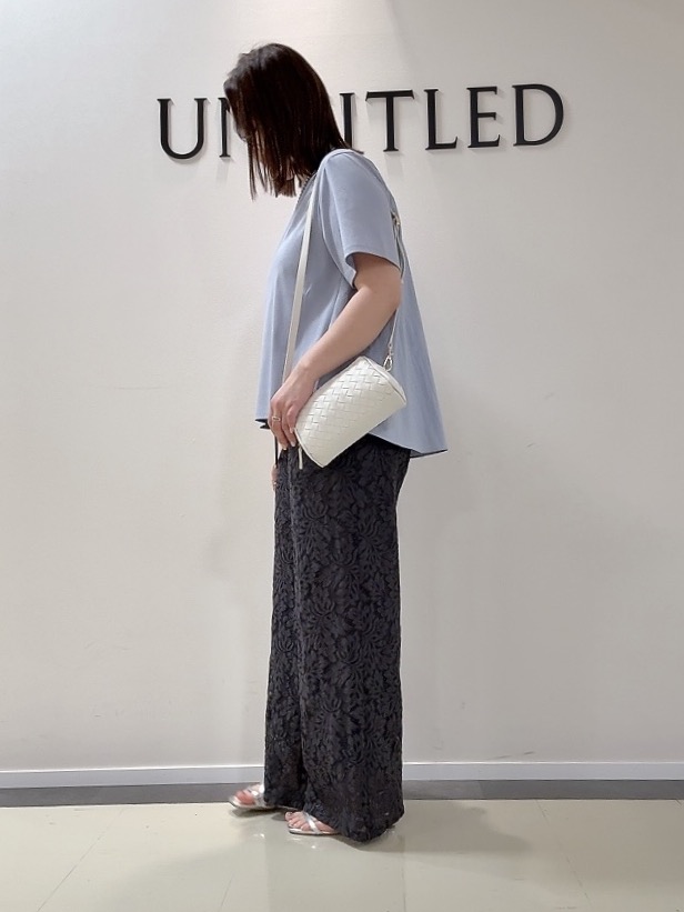 YUIさんの「UNTITLED｜【洗える/Tシャツ】異素材ドッキングプルオーバー」を使ったコーディネート